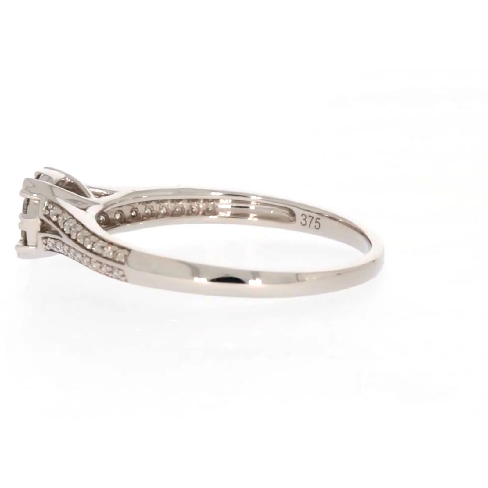 9ct White Gold Round Brilliant Cut 0.35 CARAT tw of Diamonds Ring - Image 24