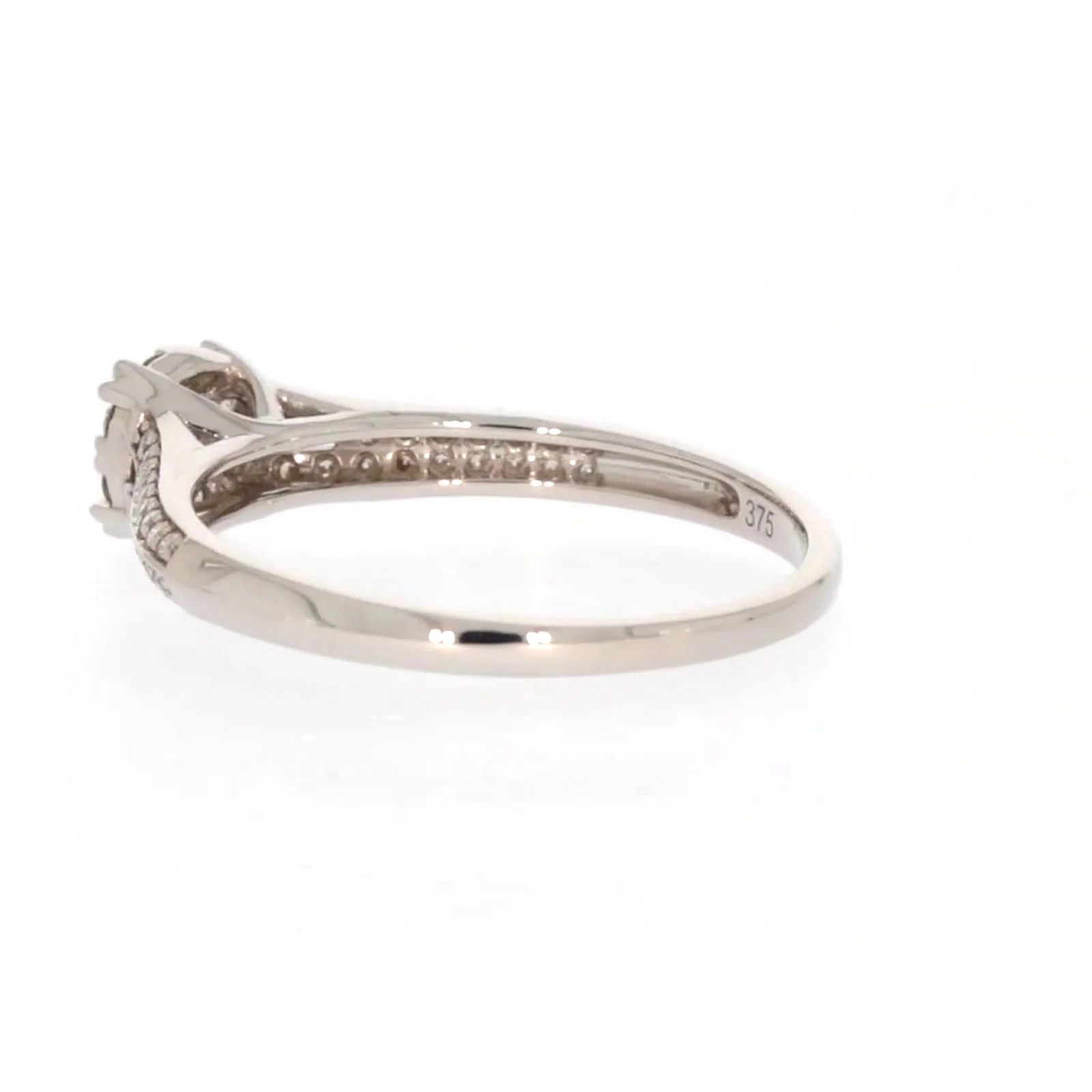 9ct White Gold Round Brilliant Cut 0.35 CARAT tw of Diamonds Ring - Image 29