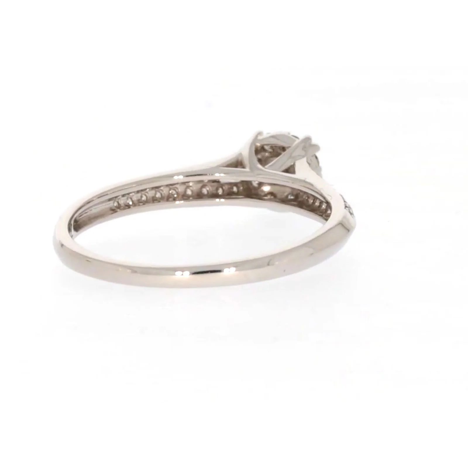 9ct White Gold Round Brilliant Cut 0.35 CARAT tw of Diamonds Ring - Image 44