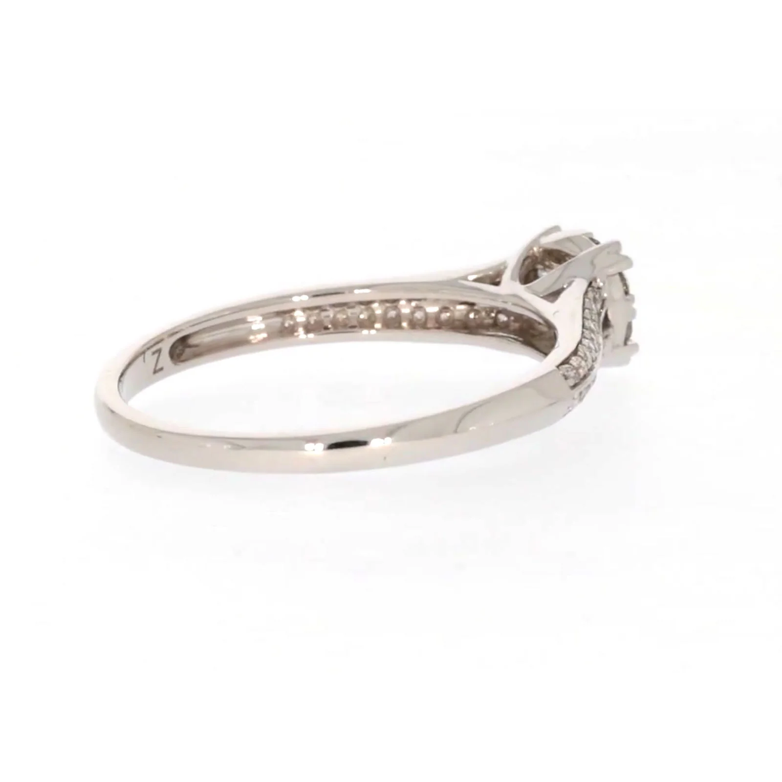 9ct White Gold Round Brilliant Cut 0.35 CARAT tw of Diamonds Ring - Image 49