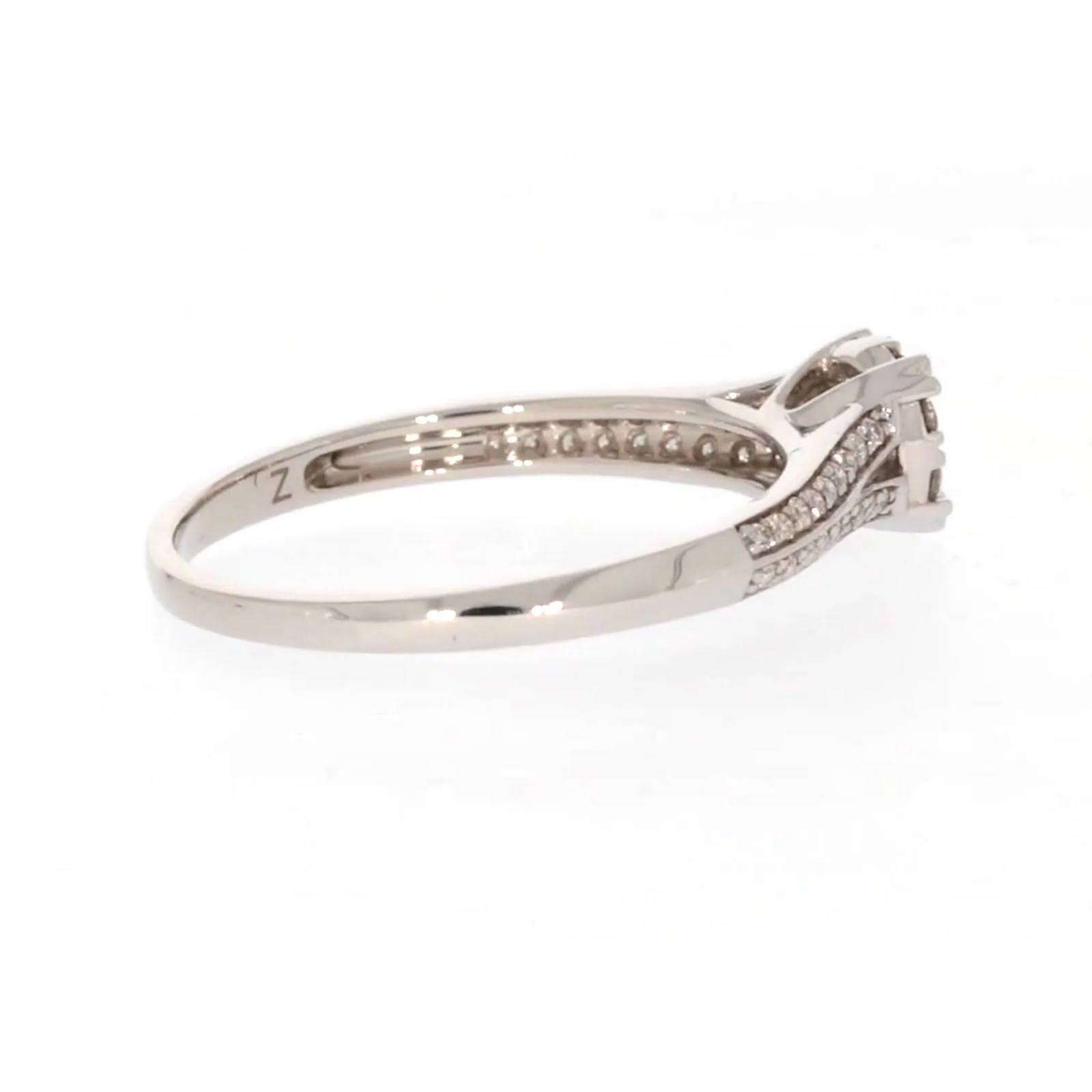 9ct White Gold Round Brilliant Cut 0.35 CARAT tw of Diamonds Ring - Image 52