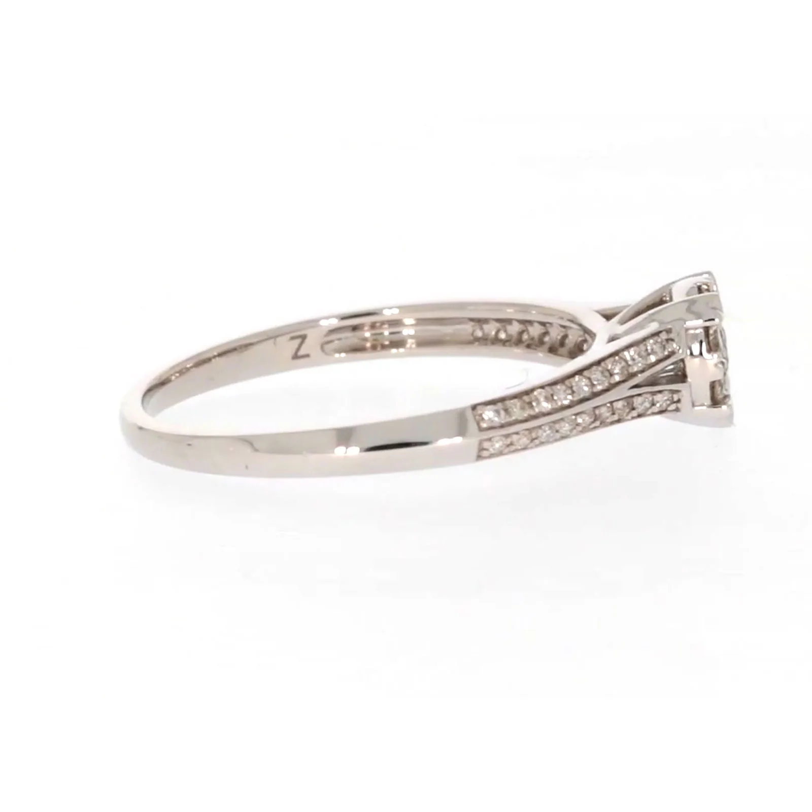 9ct White Gold Round Brilliant Cut 0.35 CARAT tw of Diamonds Ring - Image 57