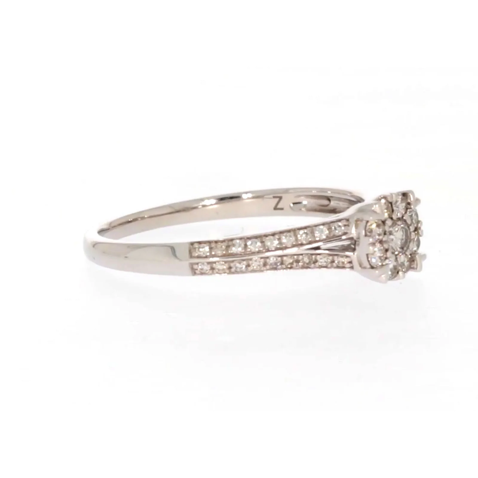9ct White Gold Round Brilliant Cut 0.35 CARAT tw of Diamonds Ring - Image 65