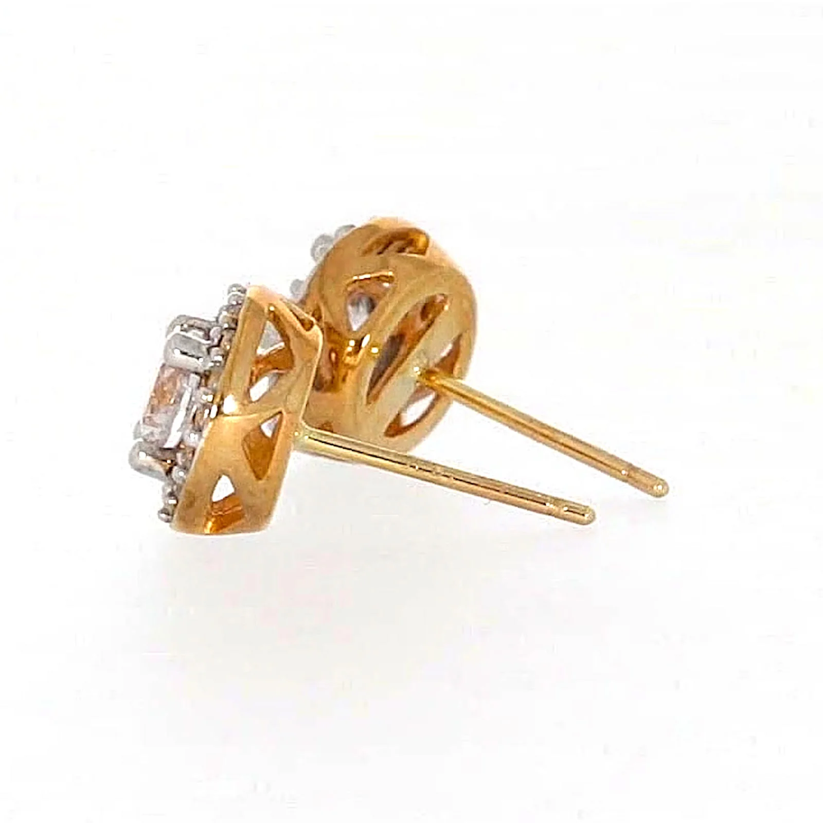 HUSH 9ct Yellow Gold Round Brilliant Cut with 0.60 CARAT tw of Diamond Simulants Stud Earrings - Image 26