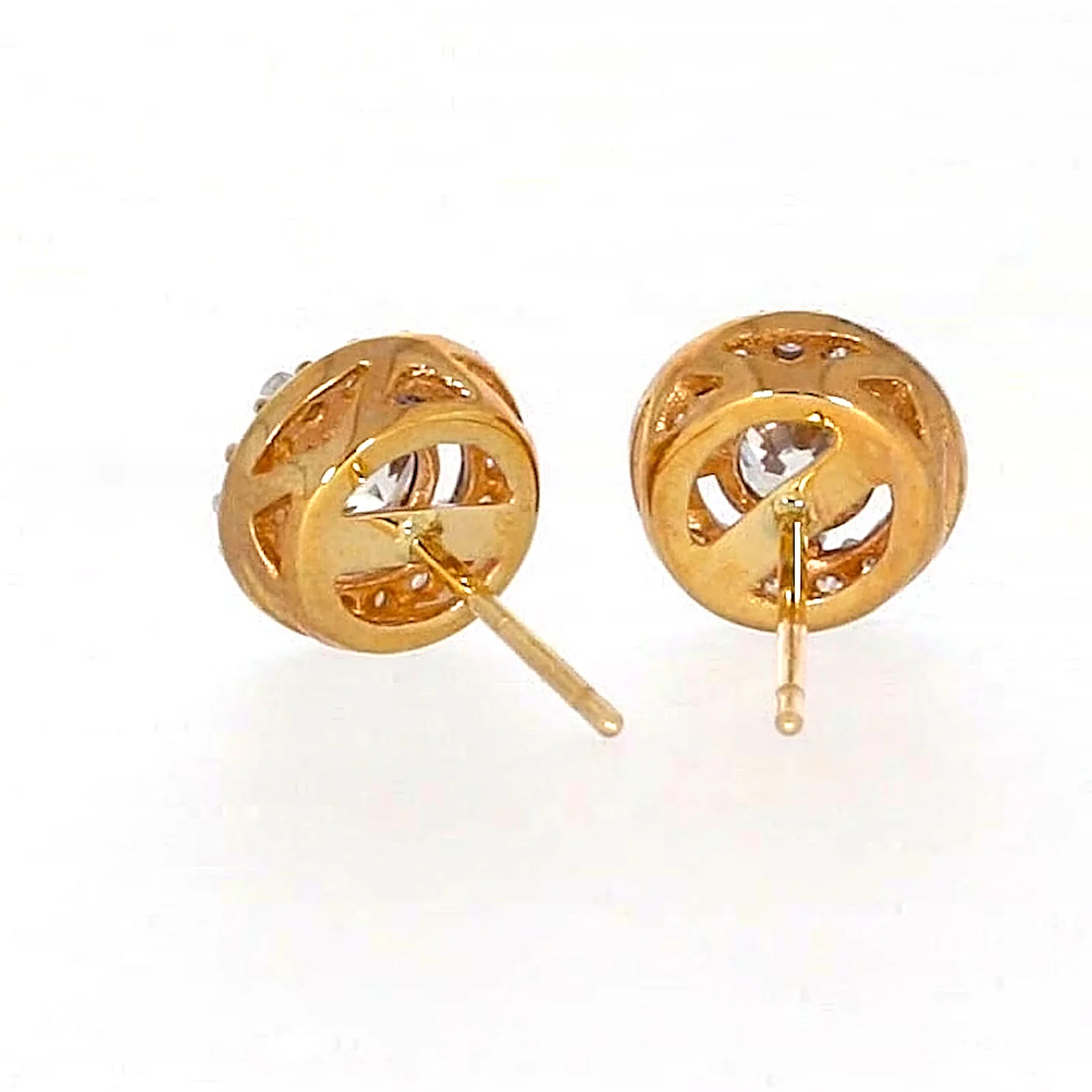 HUSH 9ct Yellow Gold Round Brilliant Cut with 0.60 CARAT tw of Diamond Simulants Stud Earrings - Image 38