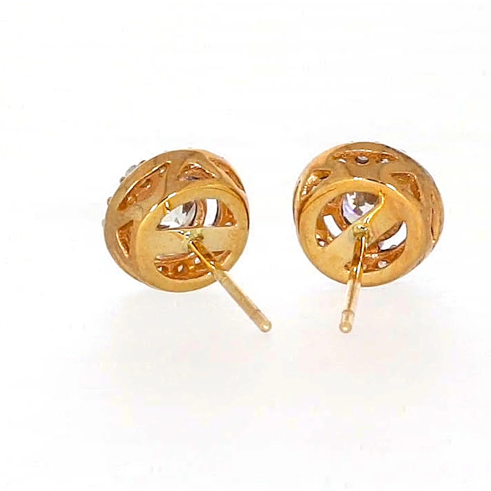 HUSH 9ct Yellow Gold Round Brilliant Cut with 0.60 CARAT tw of Diamond Simulants Stud Earrings - Image 39