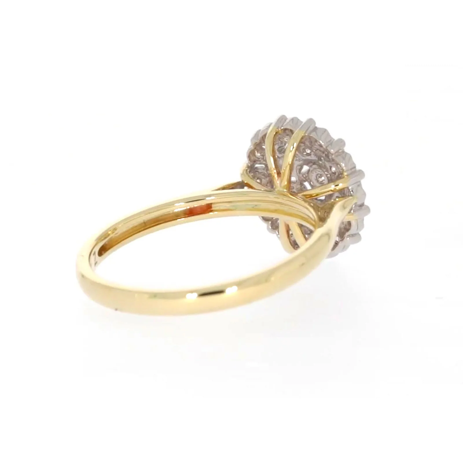 9ct Two Tone Gold Round Brilliant Cut 0.10 CARAT tw of Diamonds Ring - Image 47