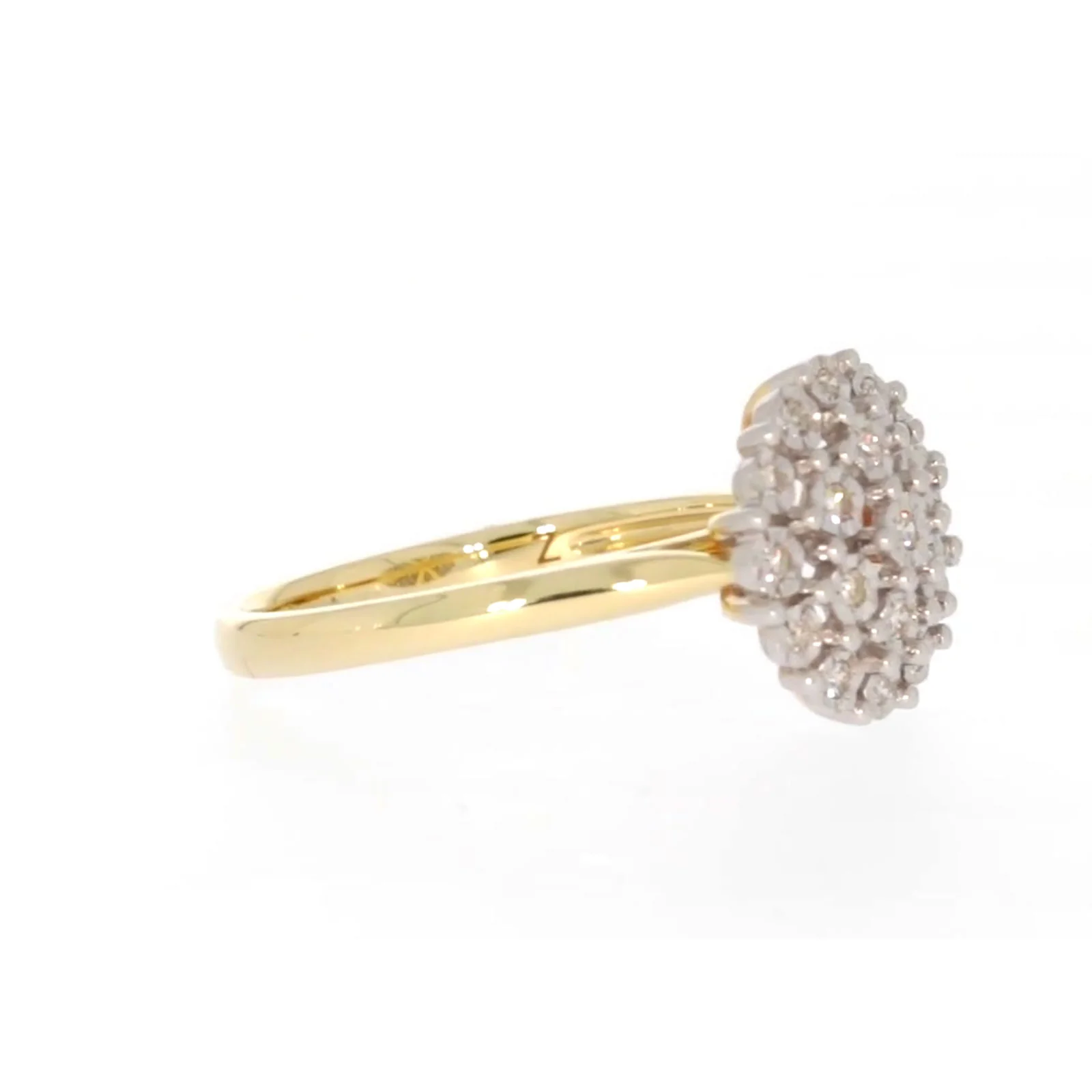 9ct Two Tone Gold Round Brilliant Cut 0.10 CARAT tw of Diamonds Ring - Image 64