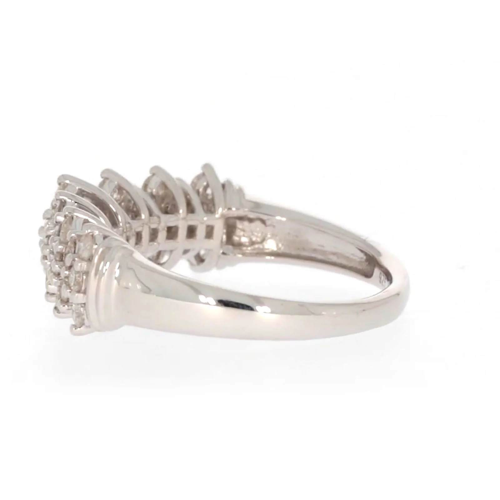Sterling Silver Round Brilliant Cut 1 Carat tw of Diamonds Ring - Image 24