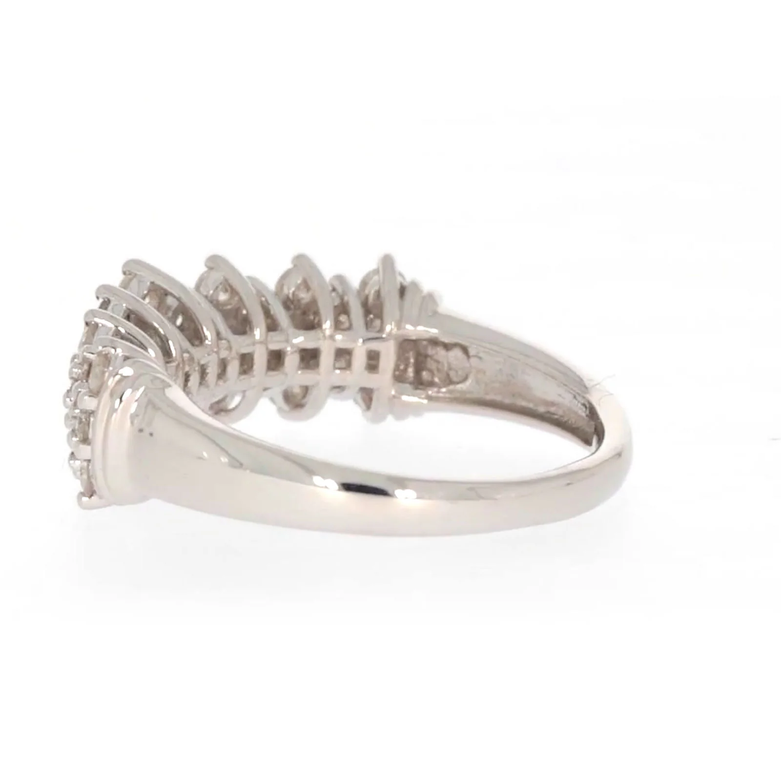 Sterling Silver Round Brilliant Cut 1 Carat tw of Diamonds Ring - Image 27
