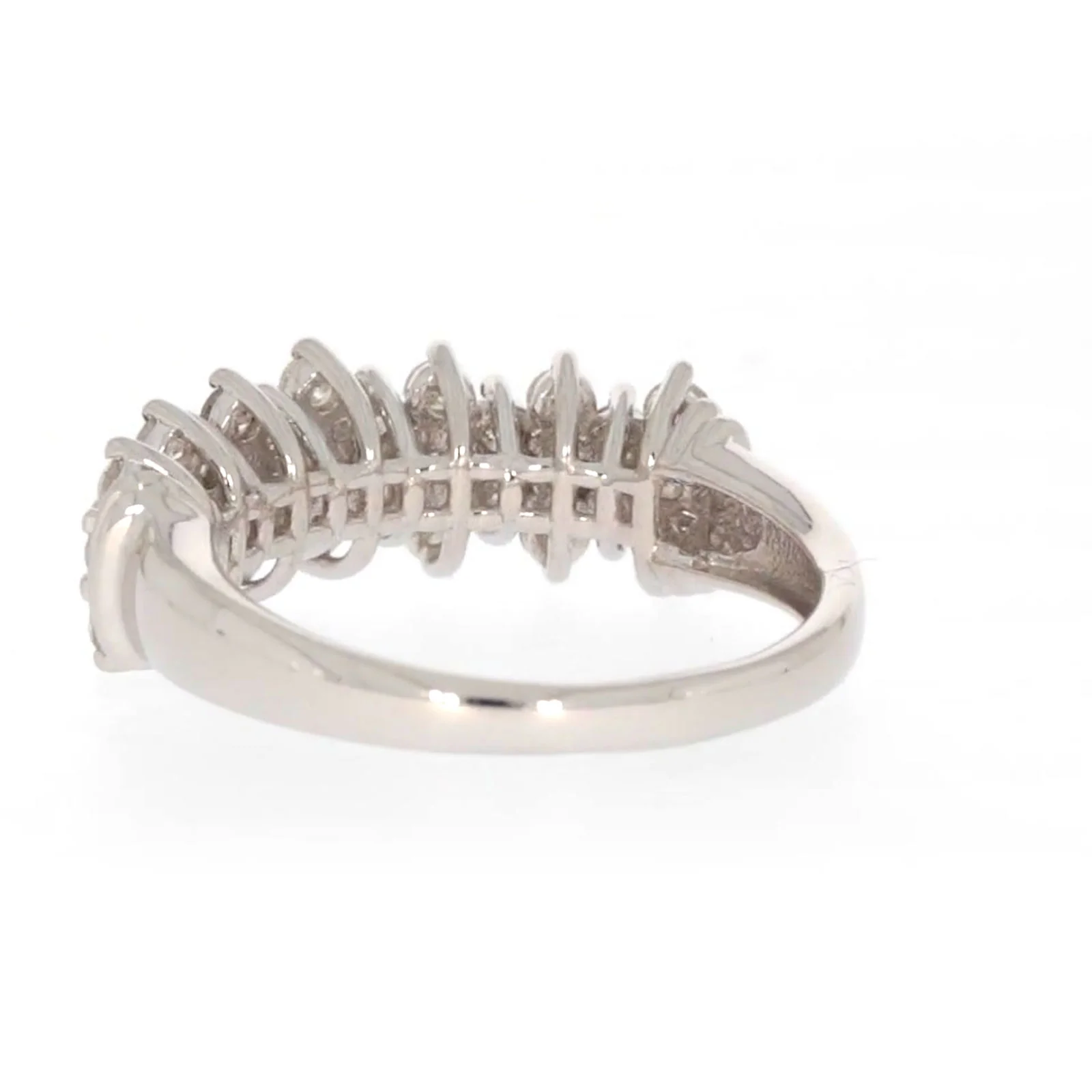 Sterling Silver Round Brilliant Cut 1 Carat tw of Diamonds Ring - Image 32