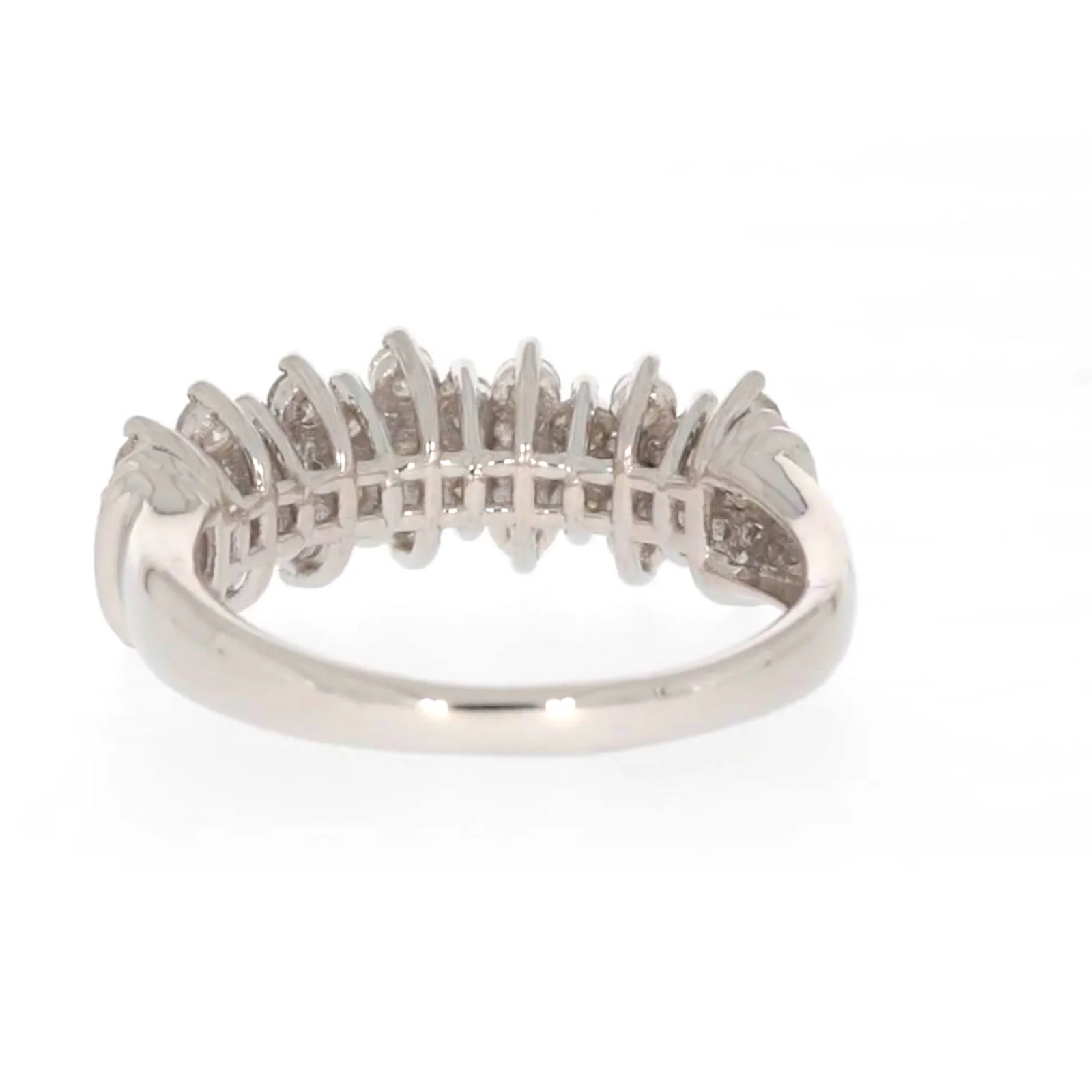 Sterling Silver Round Brilliant Cut 1 Carat tw of Diamonds Ring - Image 35