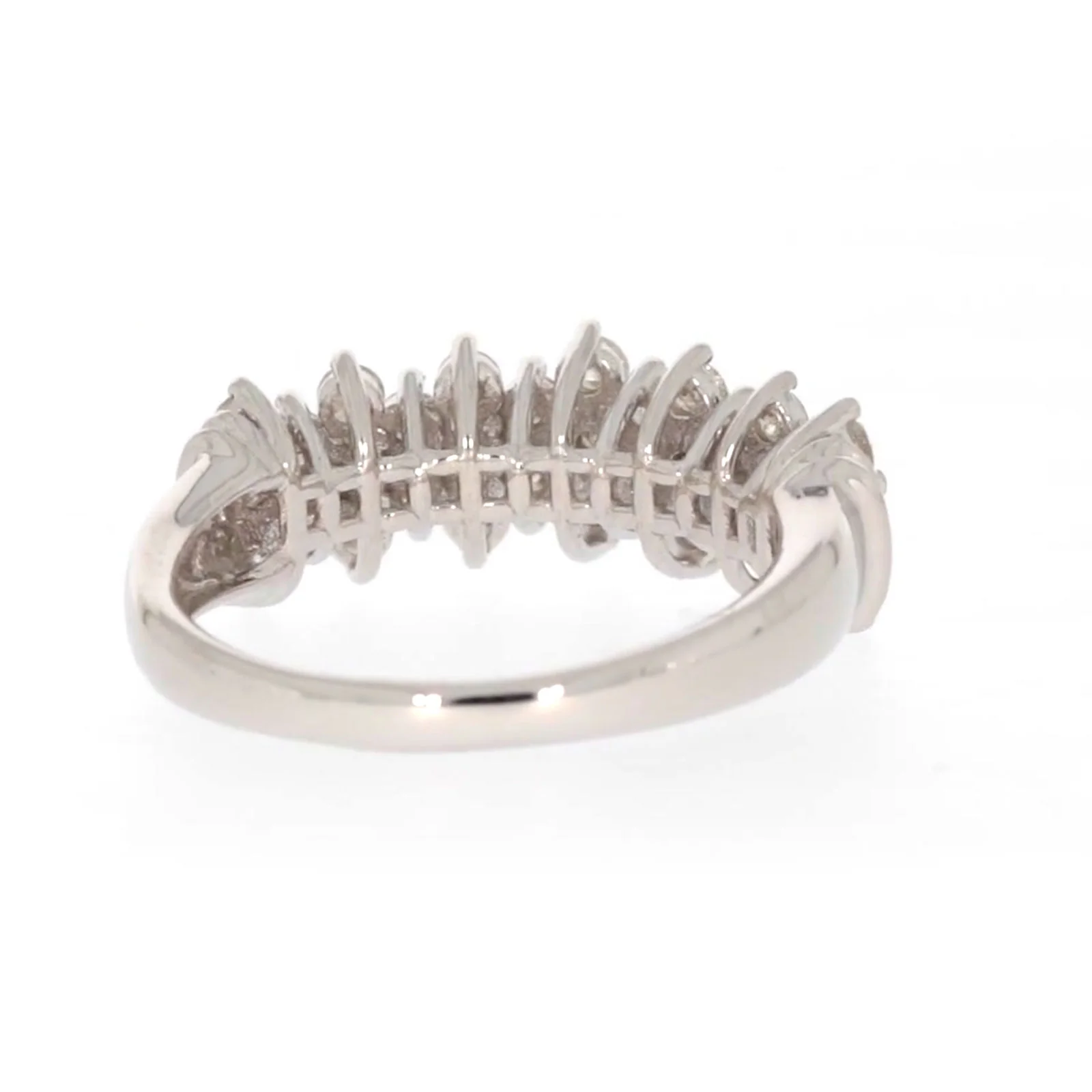 Sterling Silver Round Brilliant Cut 1 Carat tw of Diamonds Ring - Image 41
