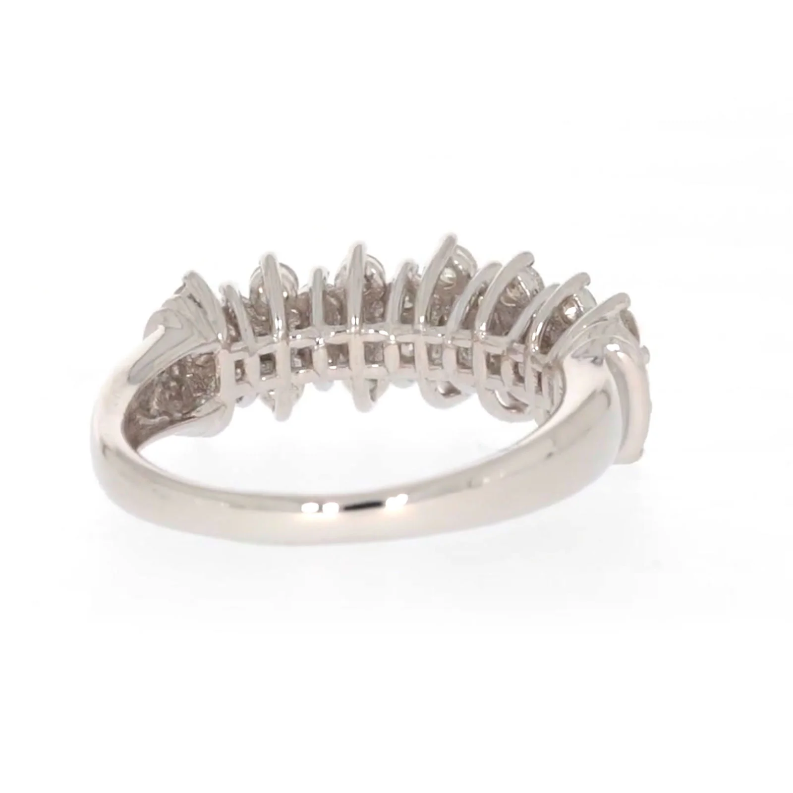 Sterling Silver Round Brilliant Cut 1 Carat tw of Diamonds Ring - Image 42
