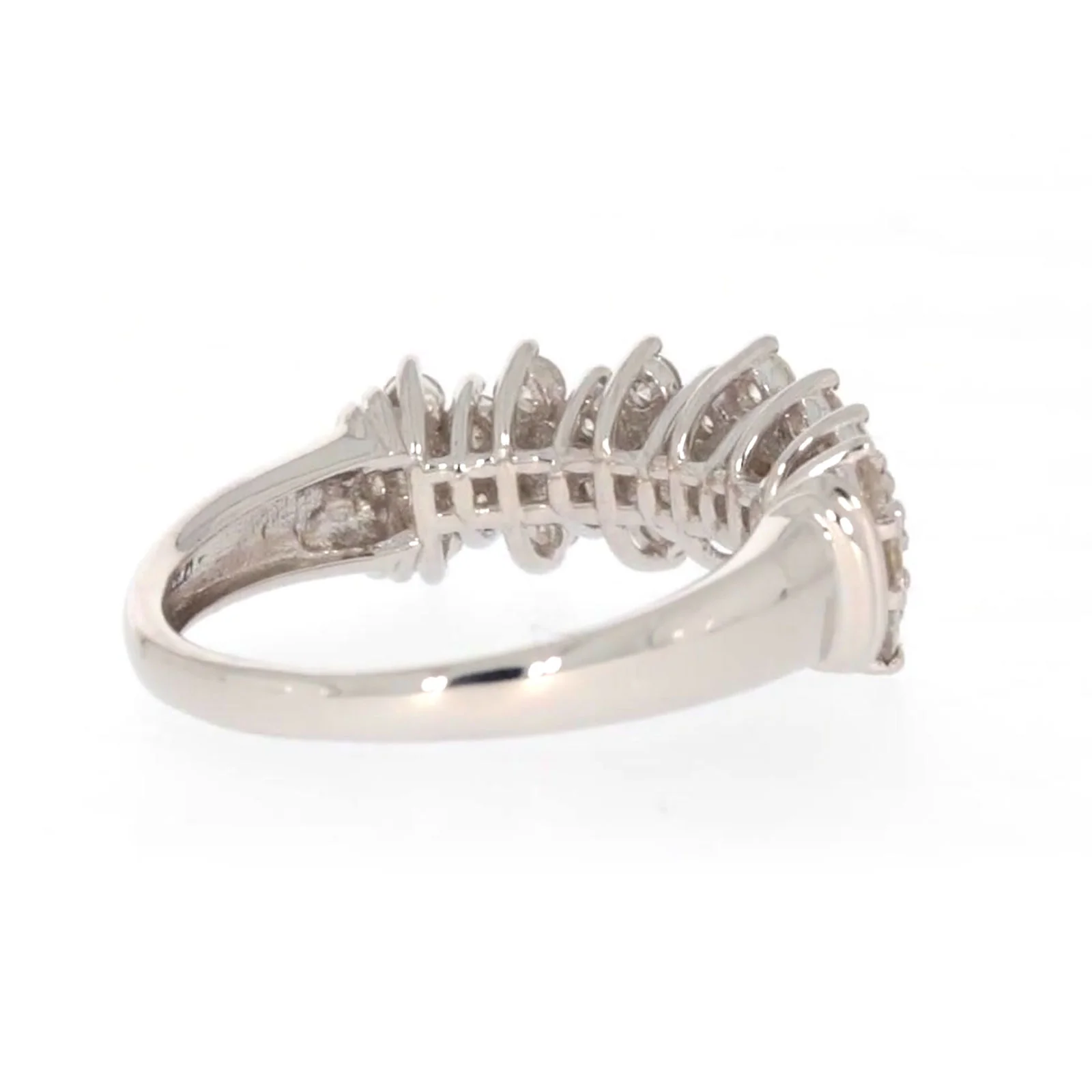 Sterling Silver Round Brilliant Cut 1 Carat tw of Diamonds Ring - Image 47