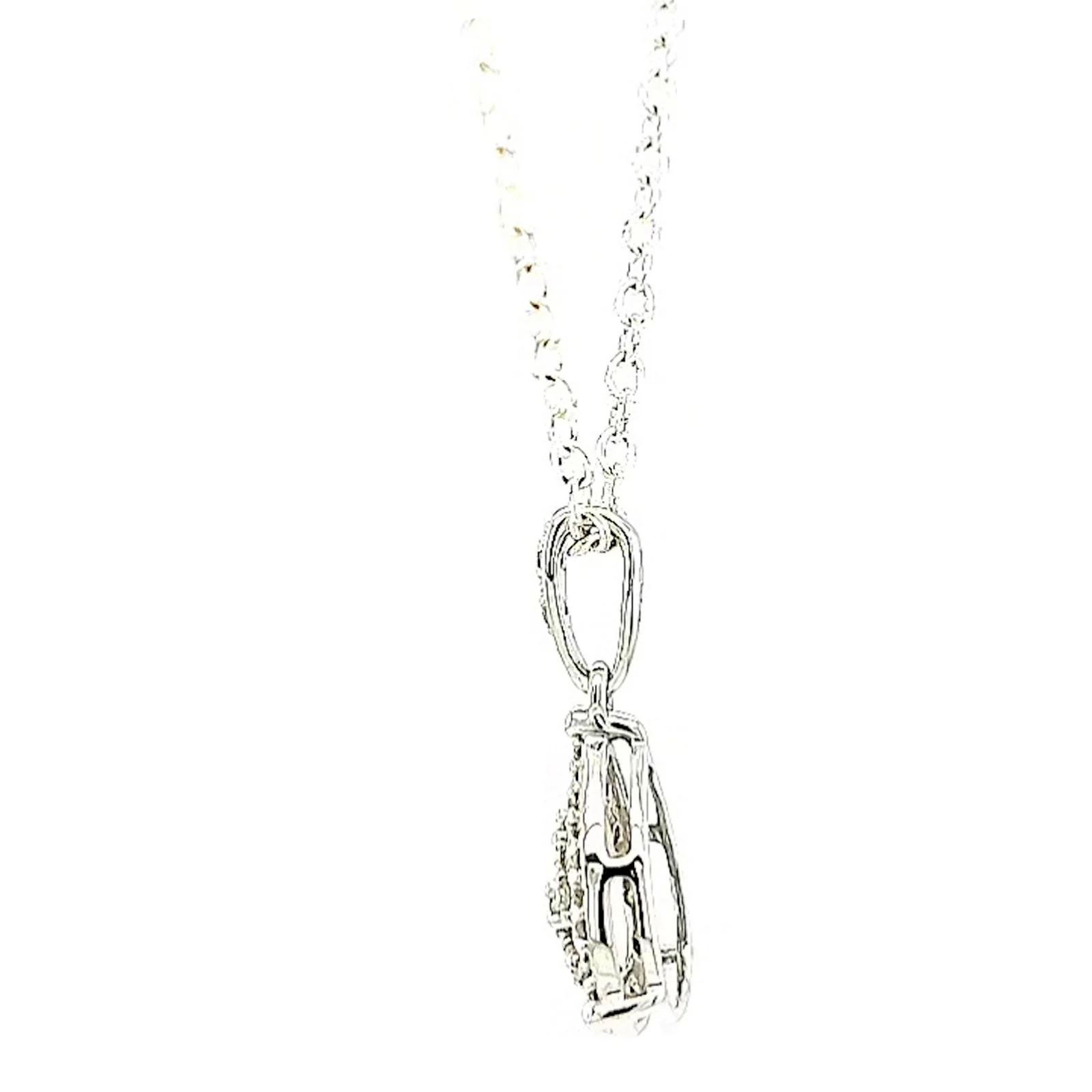 9ct White Gold Round Brilliant Cut 0.10 CARAT tw of Diamonds Pendant - Image 24