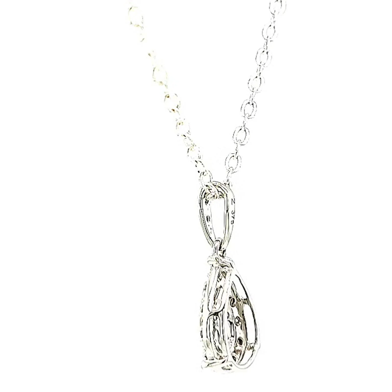 9ct White Gold Round Brilliant Cut 0.10 CARAT tw of Diamonds Pendant - Image 28