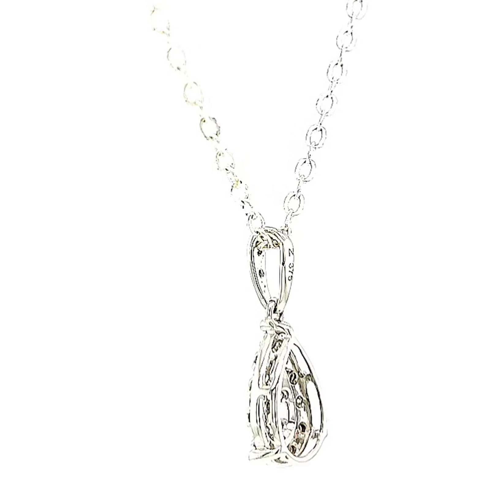9ct White Gold Round Brilliant Cut 0.10 CARAT tw of Diamonds Pendant - Image 29
