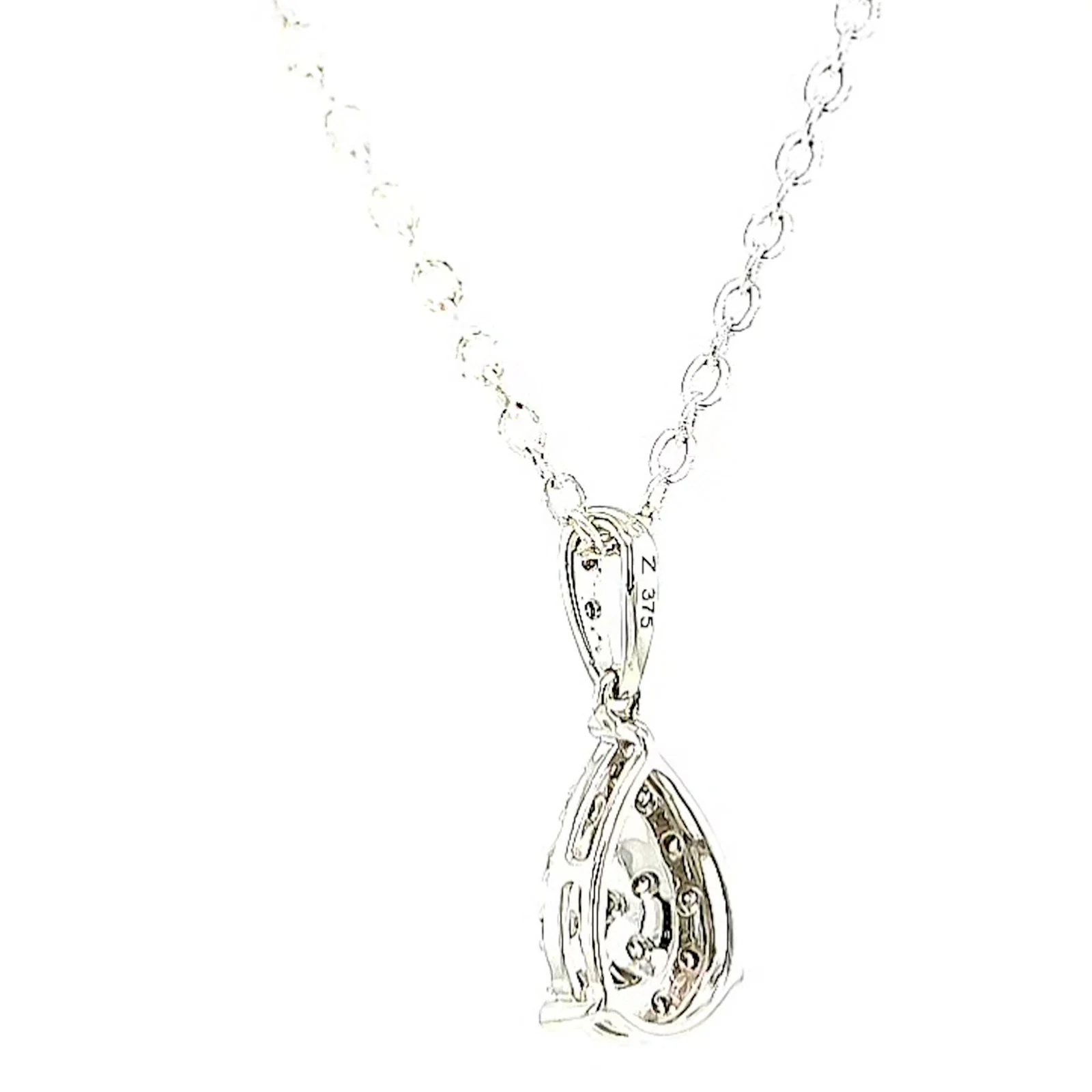 9ct White Gold Round Brilliant Cut 0.10 CARAT tw of Diamonds Pendant - Image 32