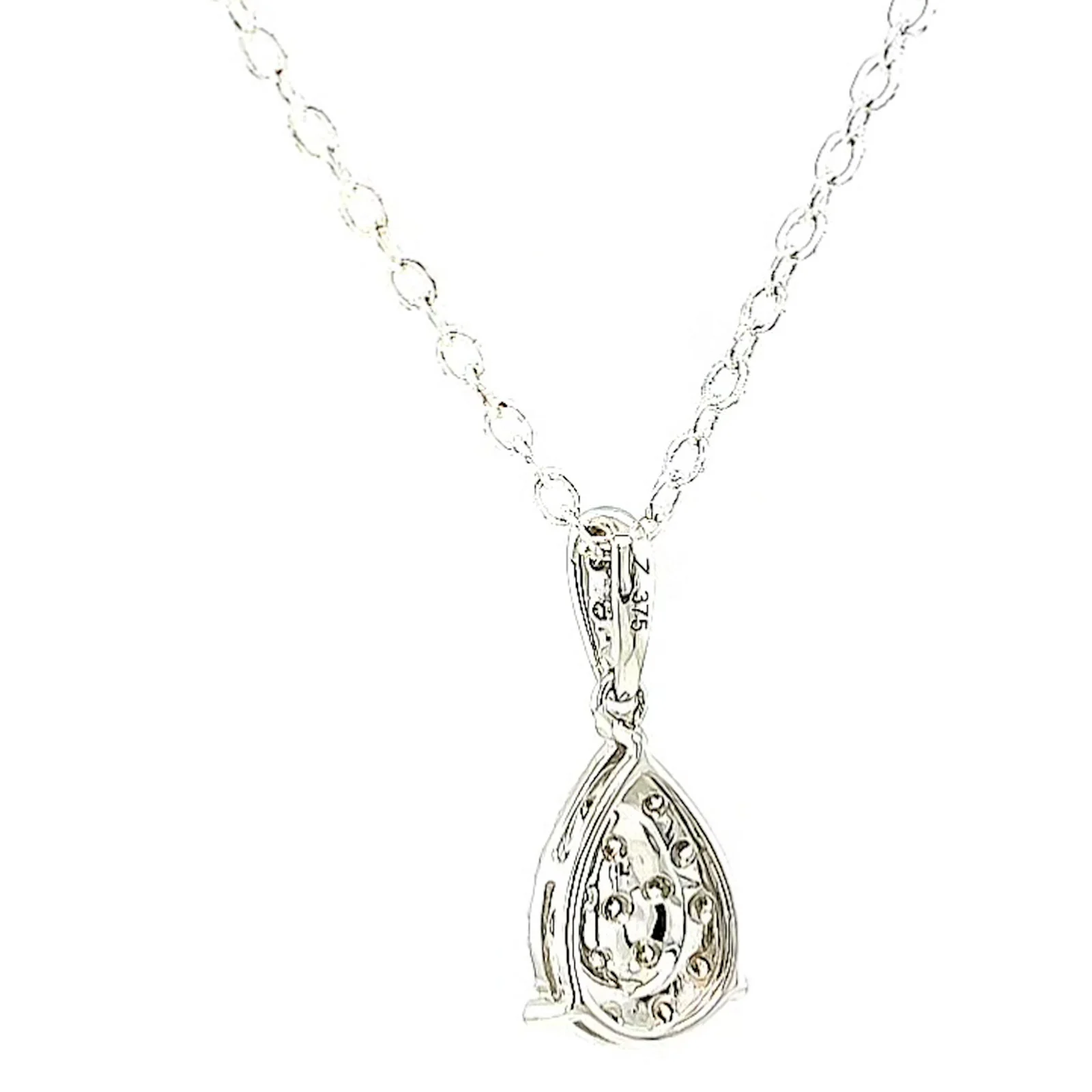 9ct White Gold Round Brilliant Cut 0.10 CARAT tw of Diamonds Pendant - Image 35