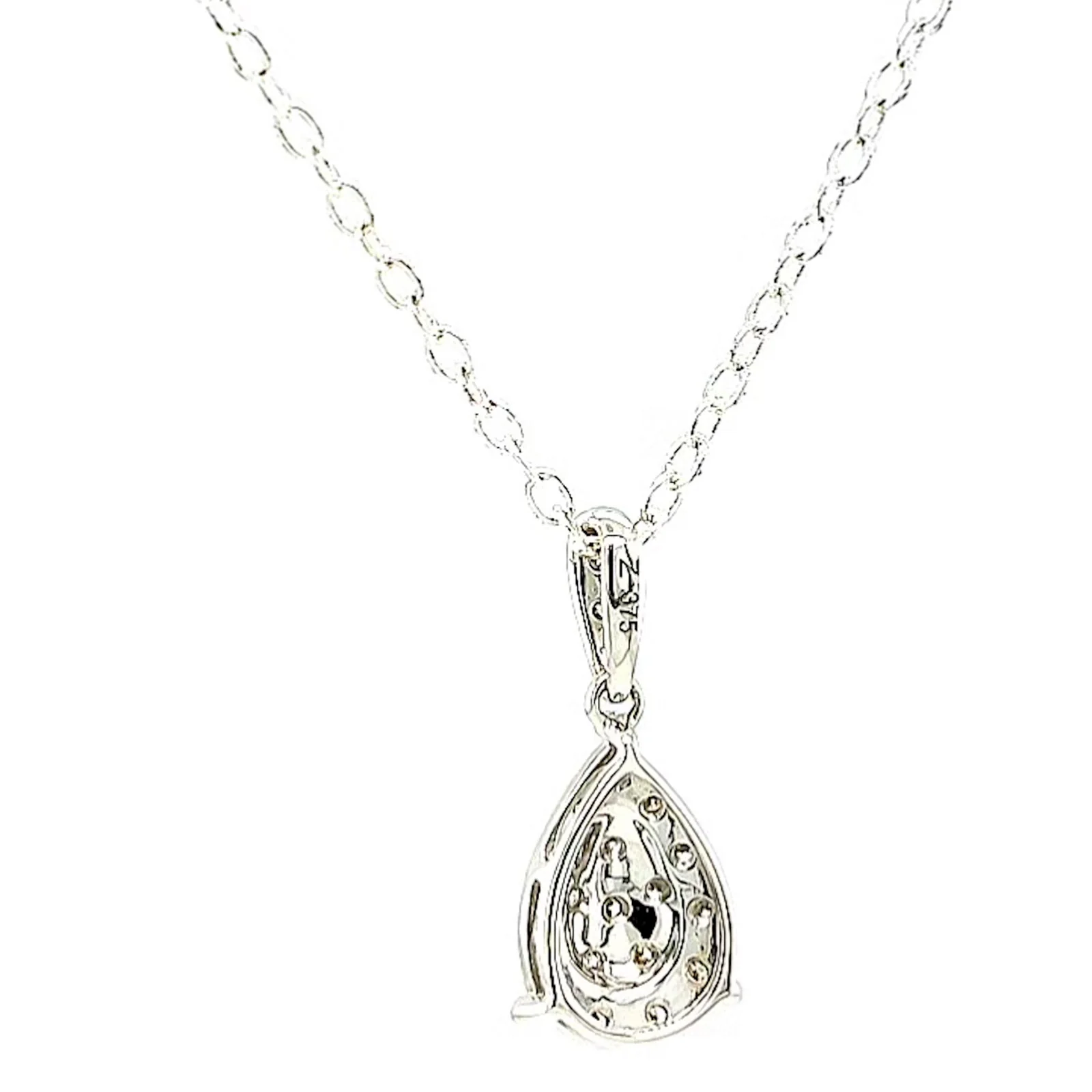 9ct White Gold Round Brilliant Cut 0.10 CARAT tw of Diamonds Pendant - Image 37
