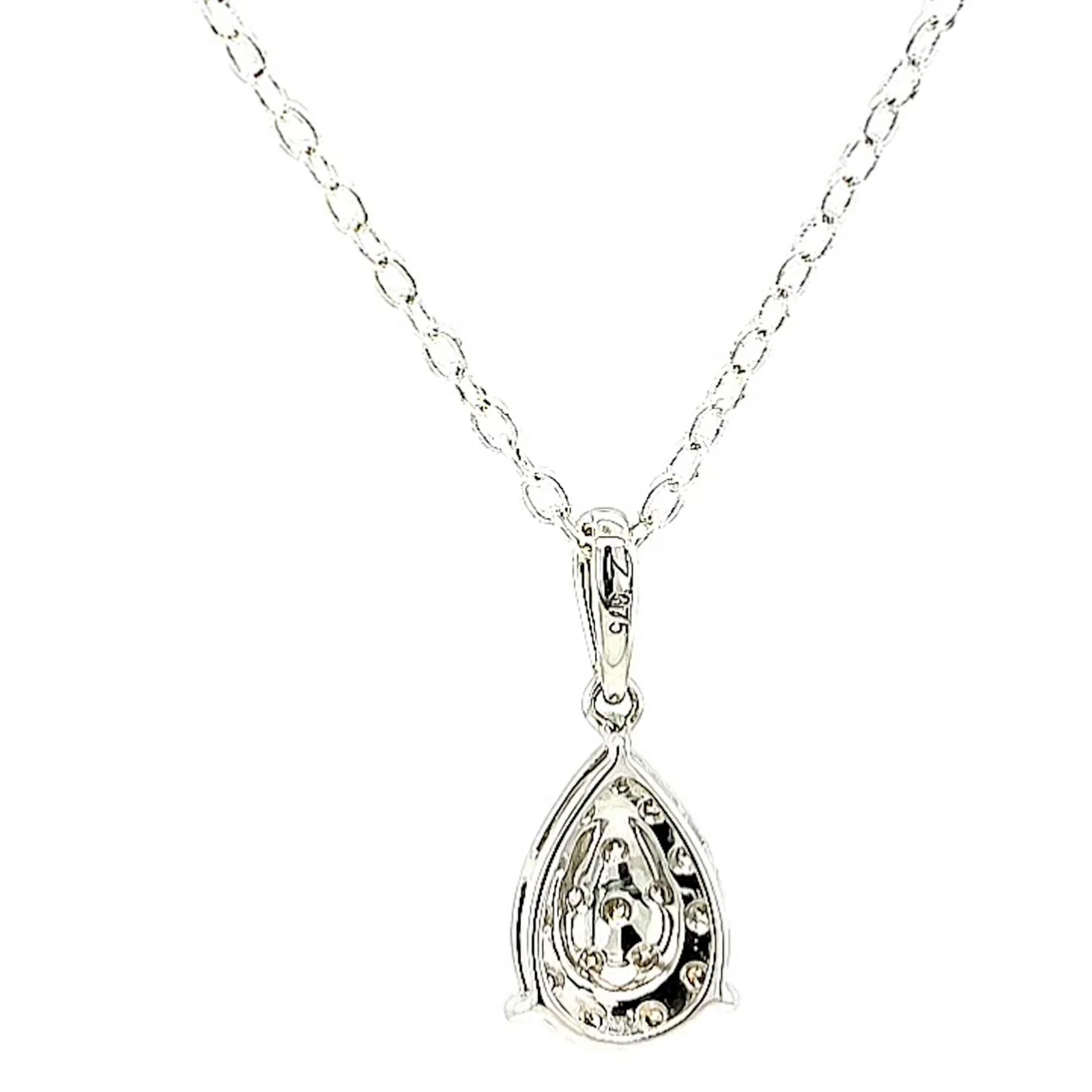 9ct White Gold Round Brilliant Cut 0.10 CARAT tw of Diamonds Pendant - Image 39