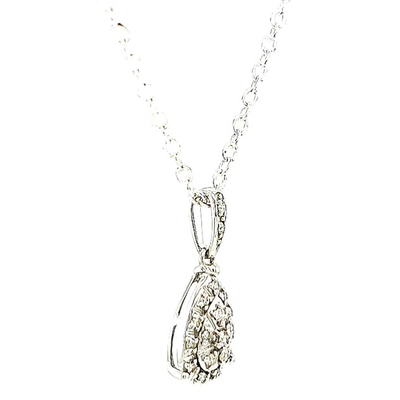 9ct White Gold Round Brilliant Cut 0.10 CARAT tw of Diamonds Pendant - Image 66
