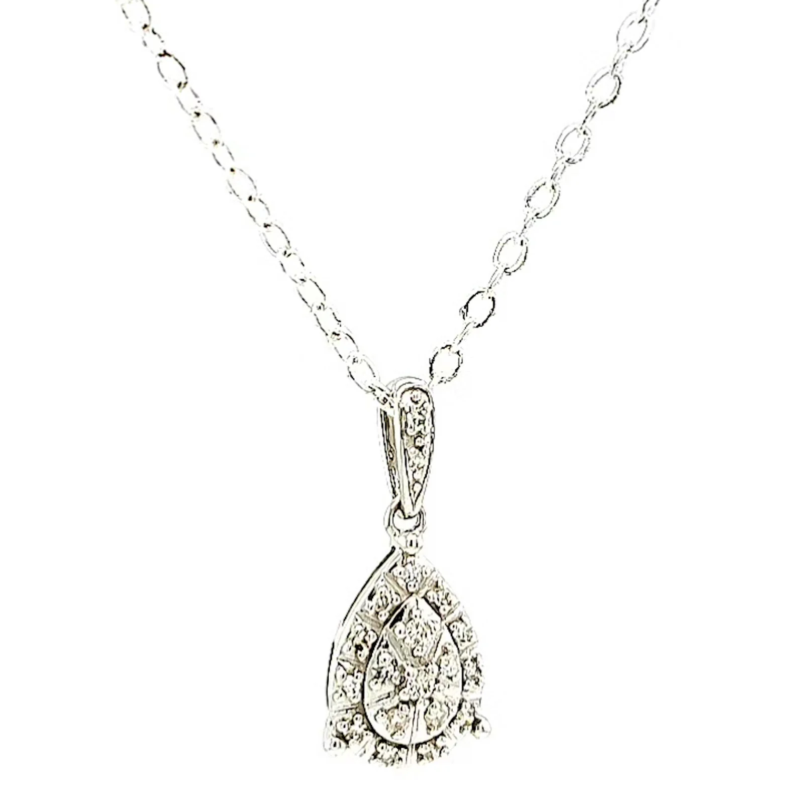 9ct White Gold Round Brilliant Cut 0.10 CARAT tw of Diamonds Pendant - Image 73
