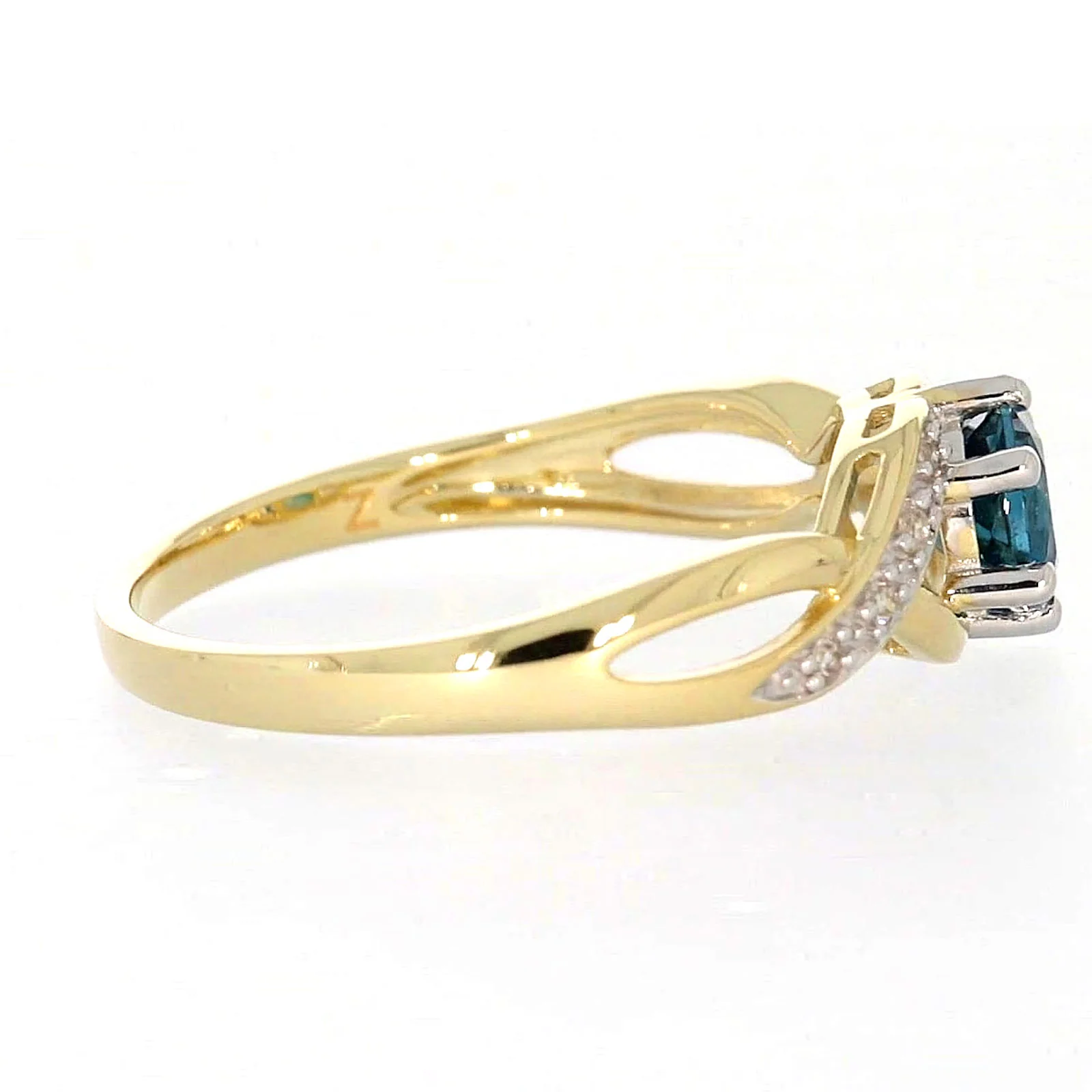 9ct Yellow Gold Round Brilliant Cut Blue Topaz Diamond Set Ring - Image 55