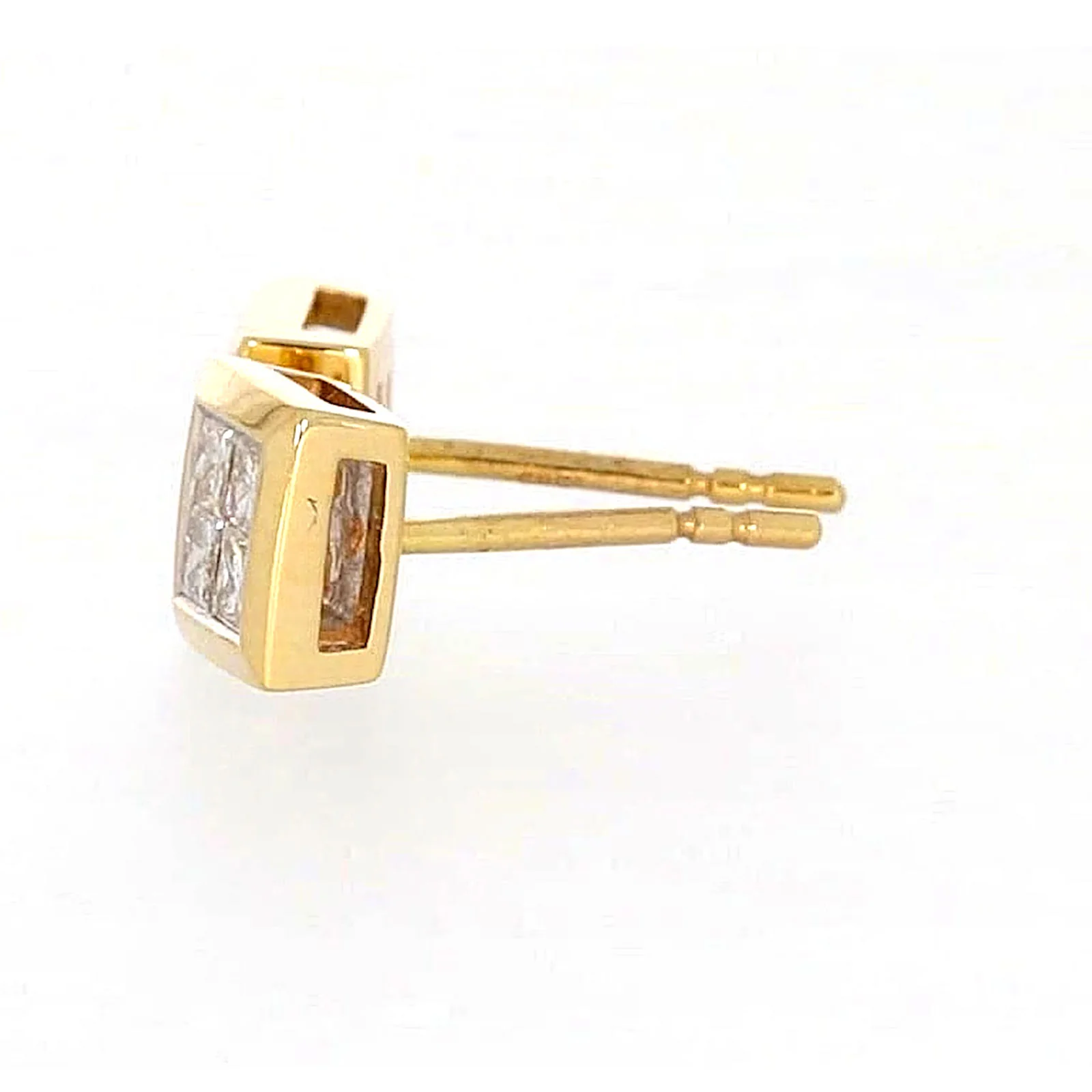 New York 14ct Yellow Gold Princess Cut 1/4 CARAT tw of Diamonds Stud Earrings - Image 20