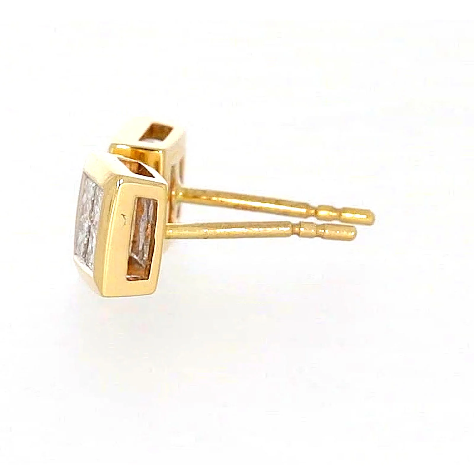 New York 14ct Yellow Gold Princess Cut 1/4 CARAT tw of Diamonds Stud Earrings - Image 21