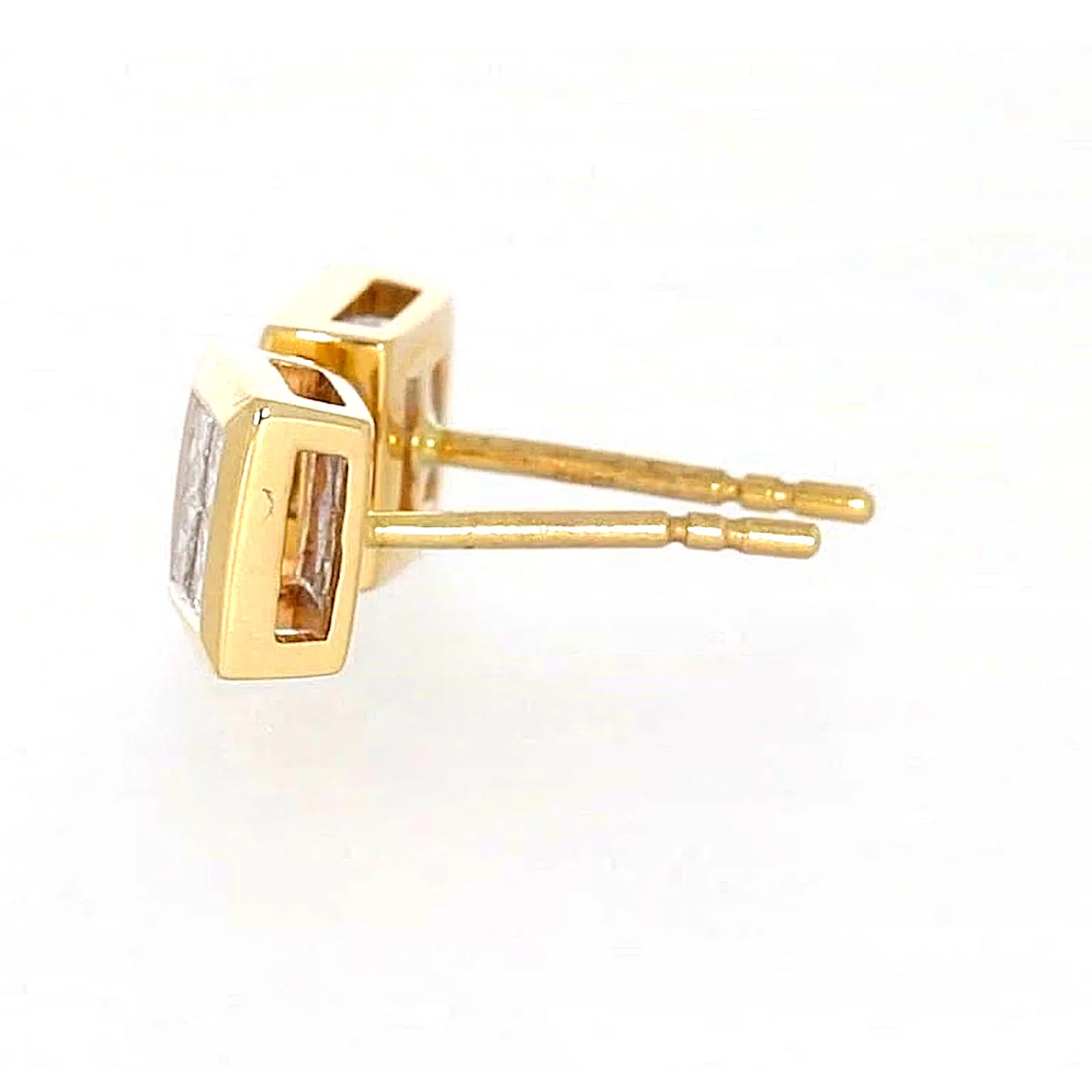 New York 14ct Yellow Gold Princess Cut 1/4 CARAT tw of Diamonds Stud Earrings - Image 22