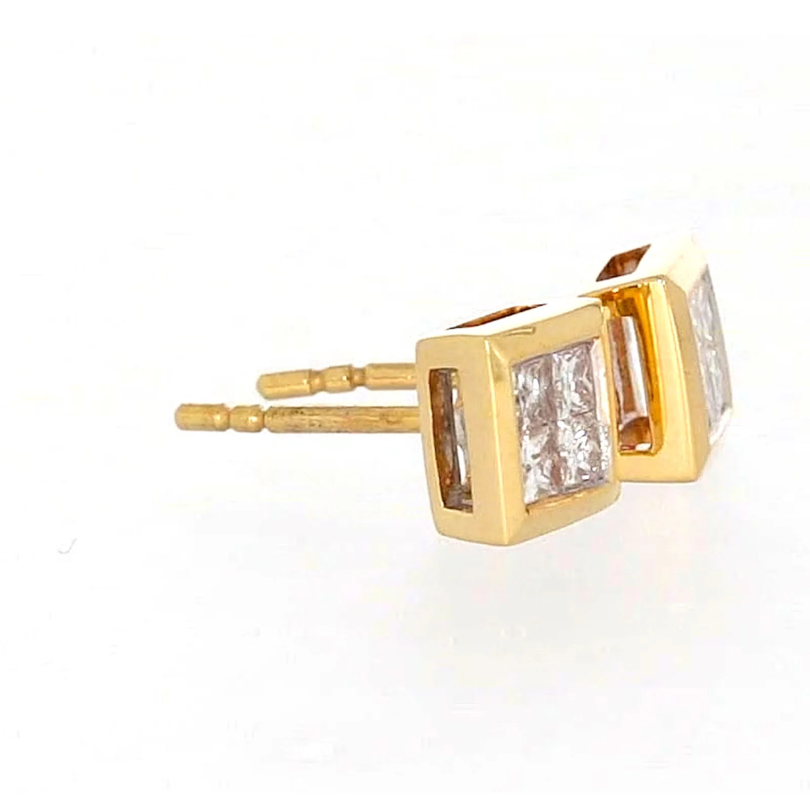 New York 14ct Yellow Gold Princess Cut 1/4 CARAT tw of Diamonds Stud Earrings - Image 62