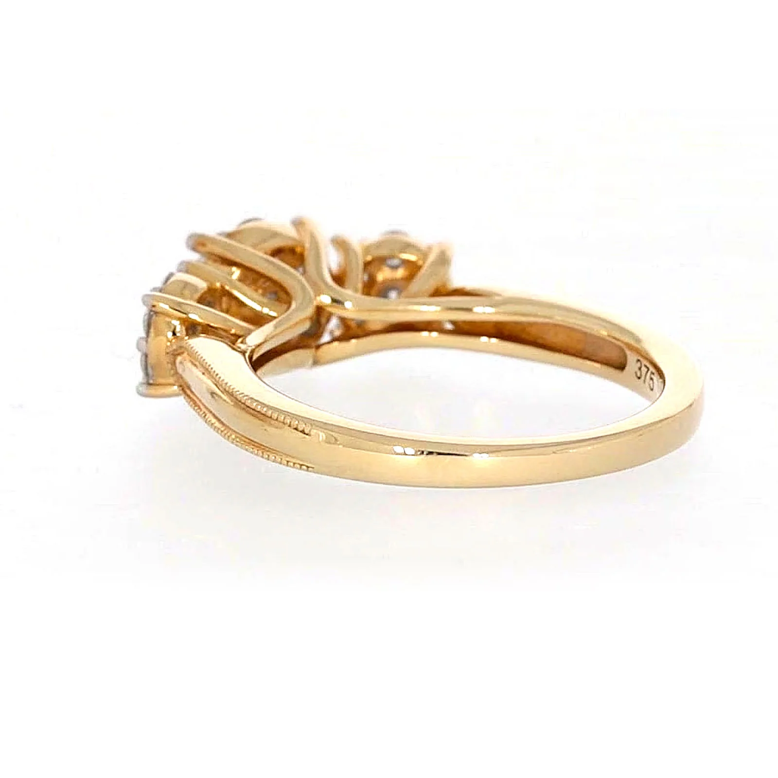 London 9ct Yellow Gold Round Brilliant Cut 3/4 CARAT tw of Diamonds Ring - Image 32