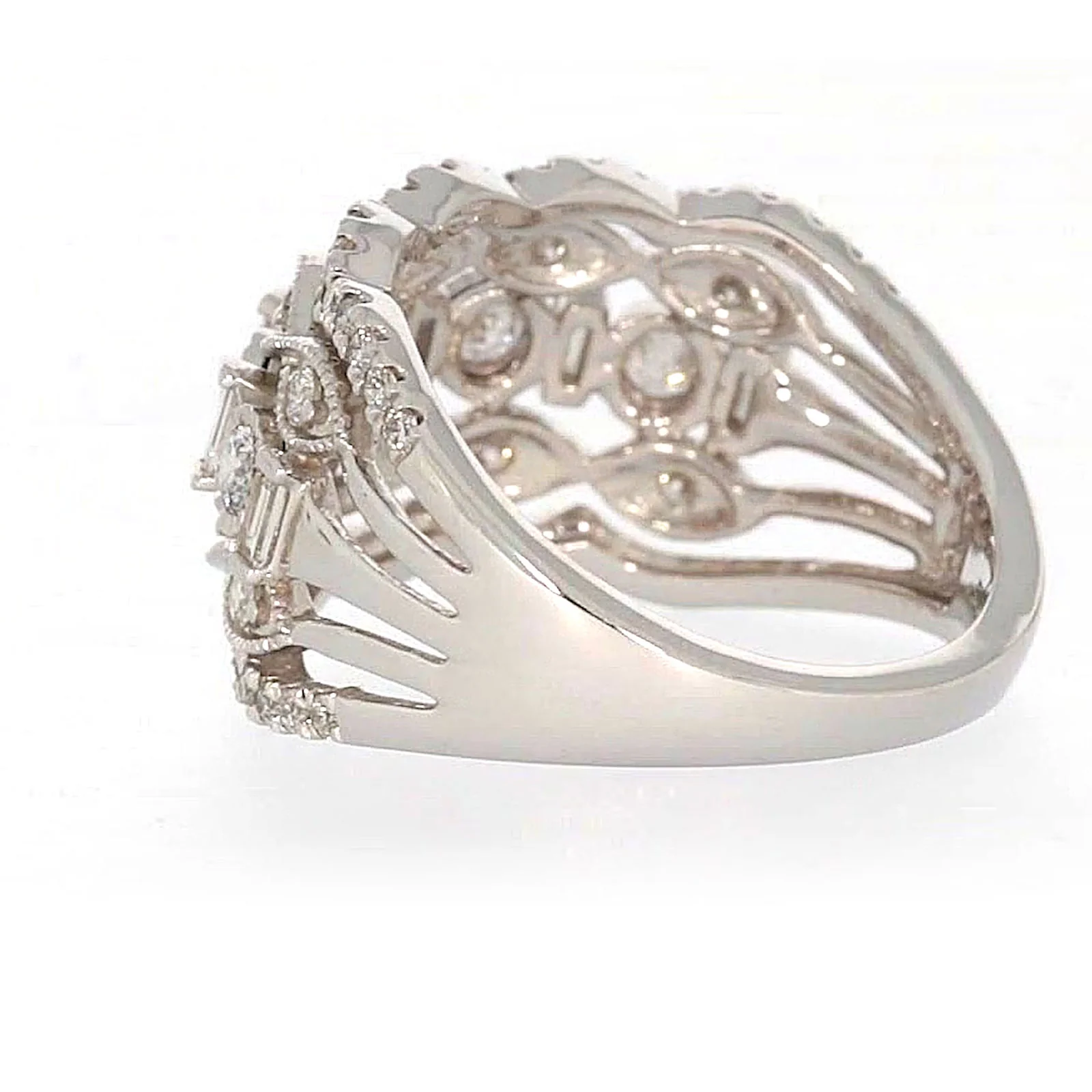 Paris 14ct White Gold Round Brilliant & Baguette Cut 1 CARAT tw of Diamonds Ring - Image 28