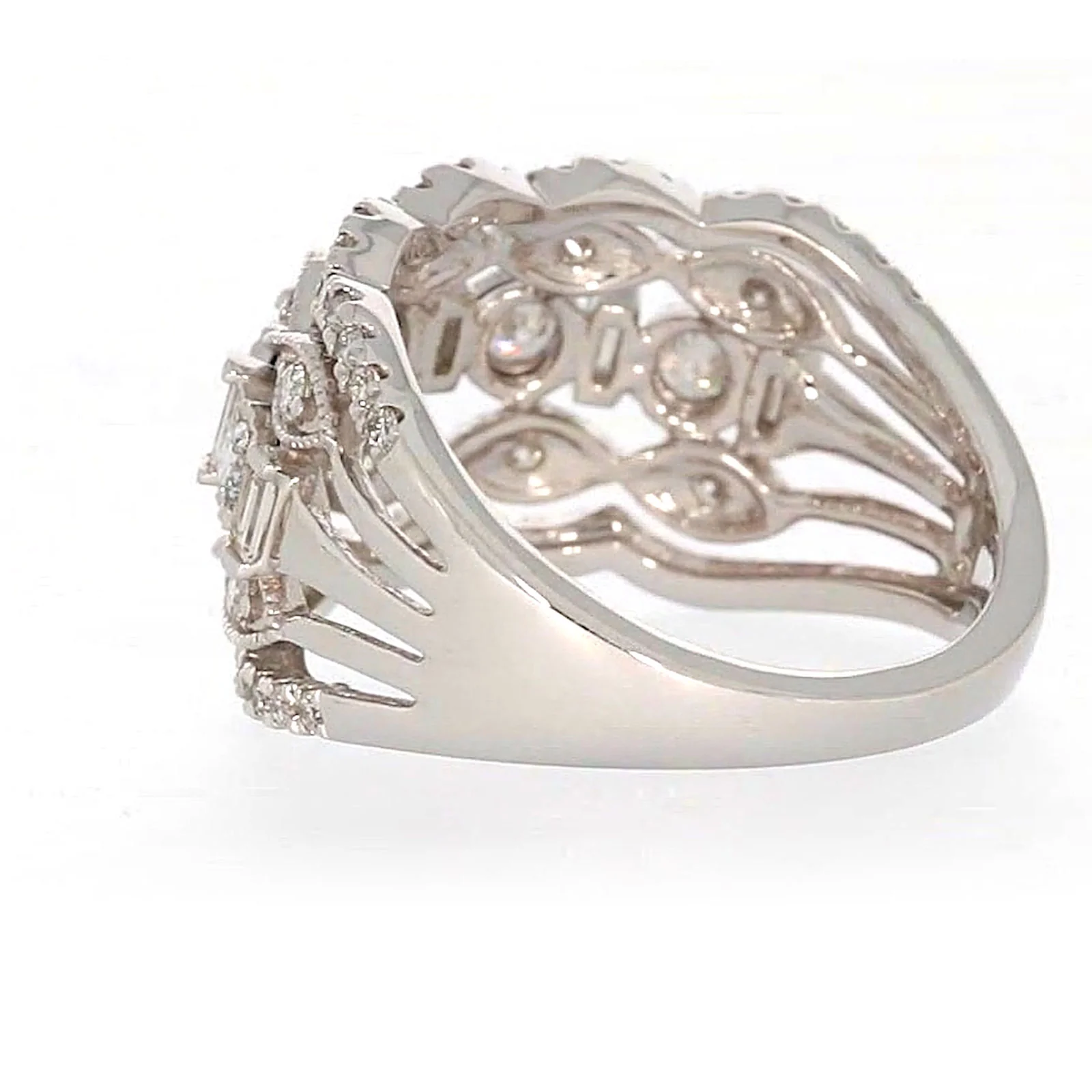 Paris 14ct White Gold Round Brilliant & Baguette Cut 1 CARAT tw of Diamonds Ring - Image 29