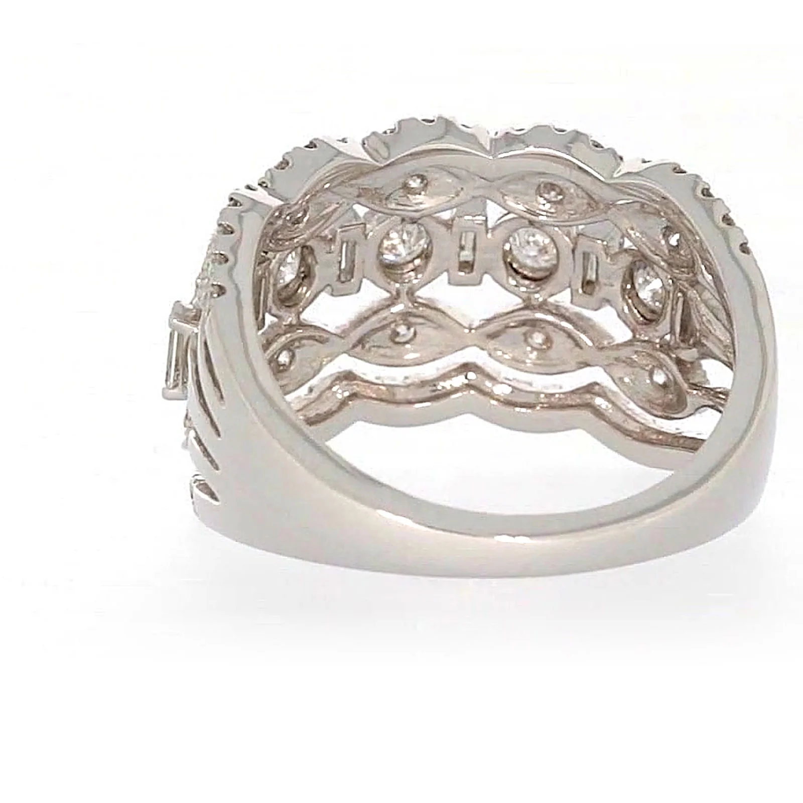 Paris 14ct White Gold Round Brilliant & Baguette Cut 1 CARAT tw of Diamonds Ring - Image 35