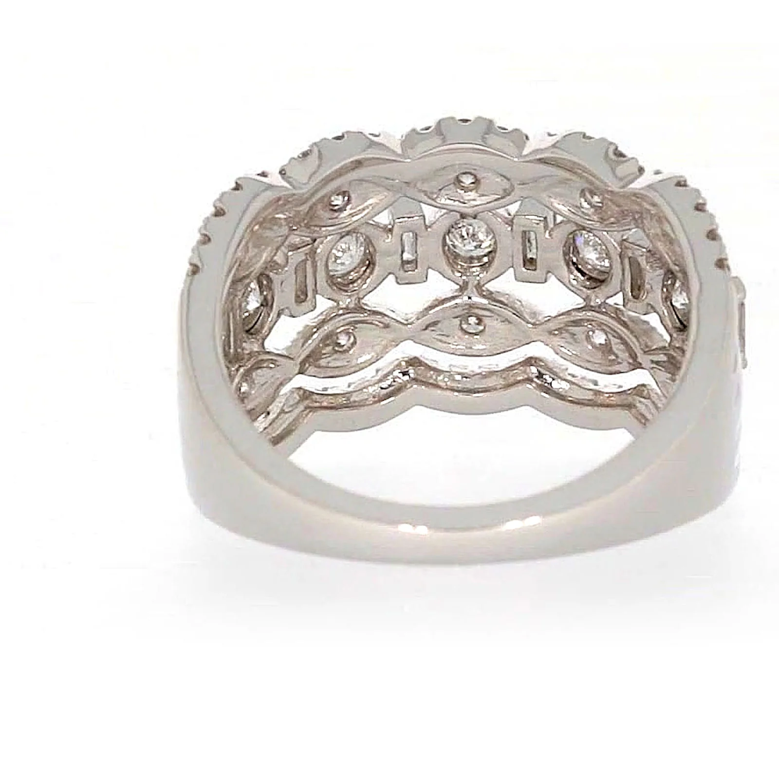 Paris 14ct White Gold Round Brilliant & Baguette Cut 1 CARAT tw of Diamonds Ring - Image 39