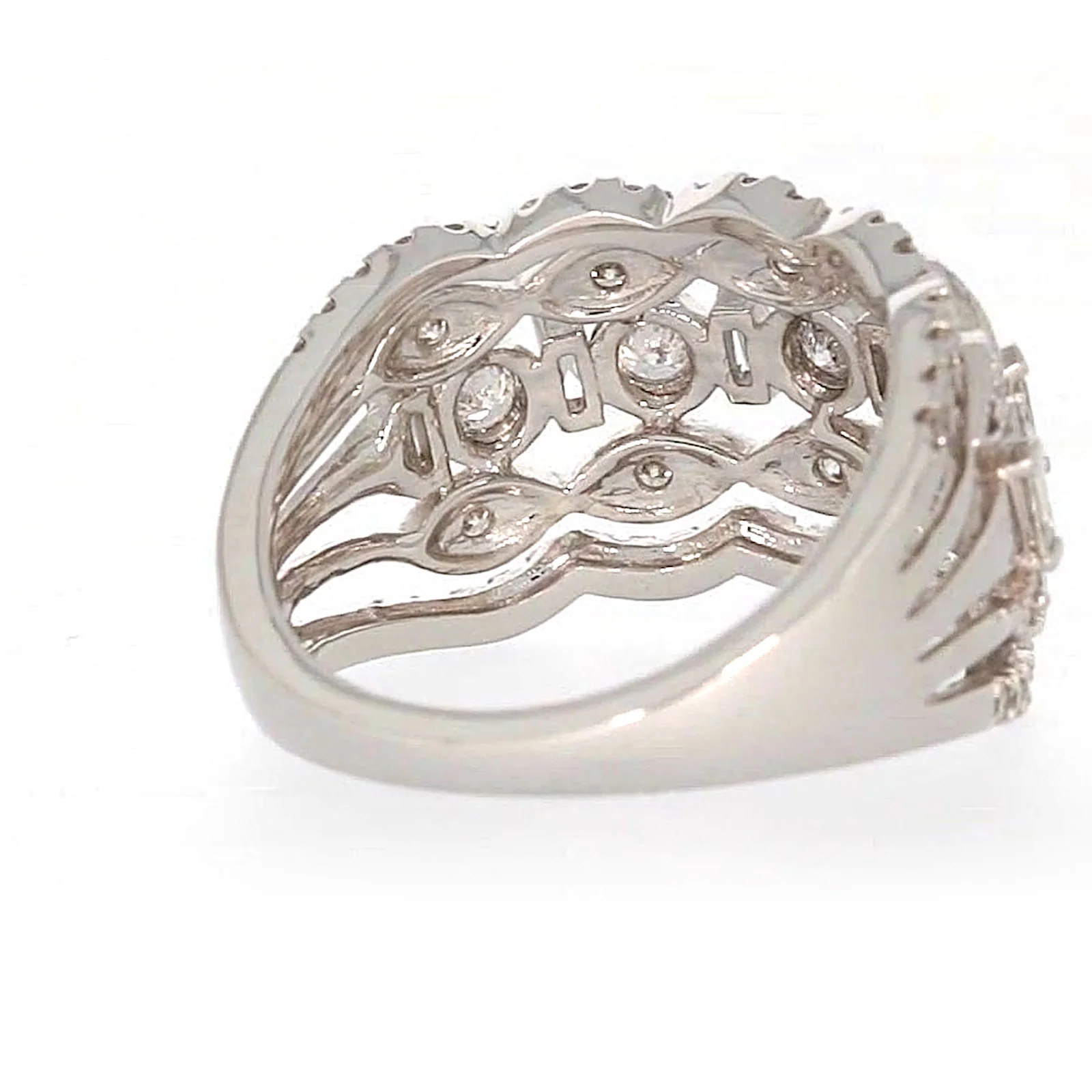 Paris 14ct White Gold Round Brilliant & Baguette Cut 1 CARAT tw of Diamonds Ring - Image 45