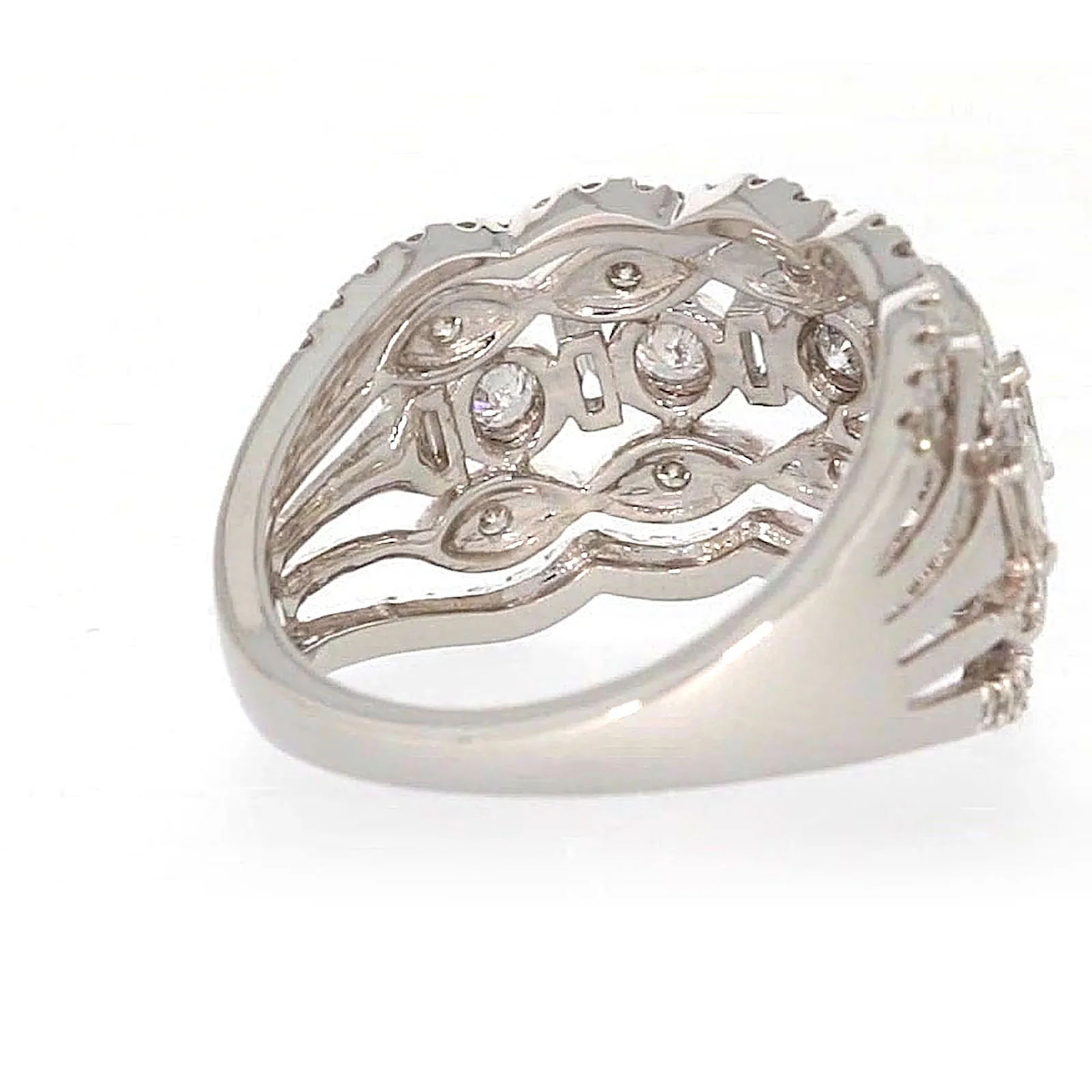 Paris 14ct White Gold Round Brilliant & Baguette Cut 1 CARAT tw of Diamonds Ring - Image 46