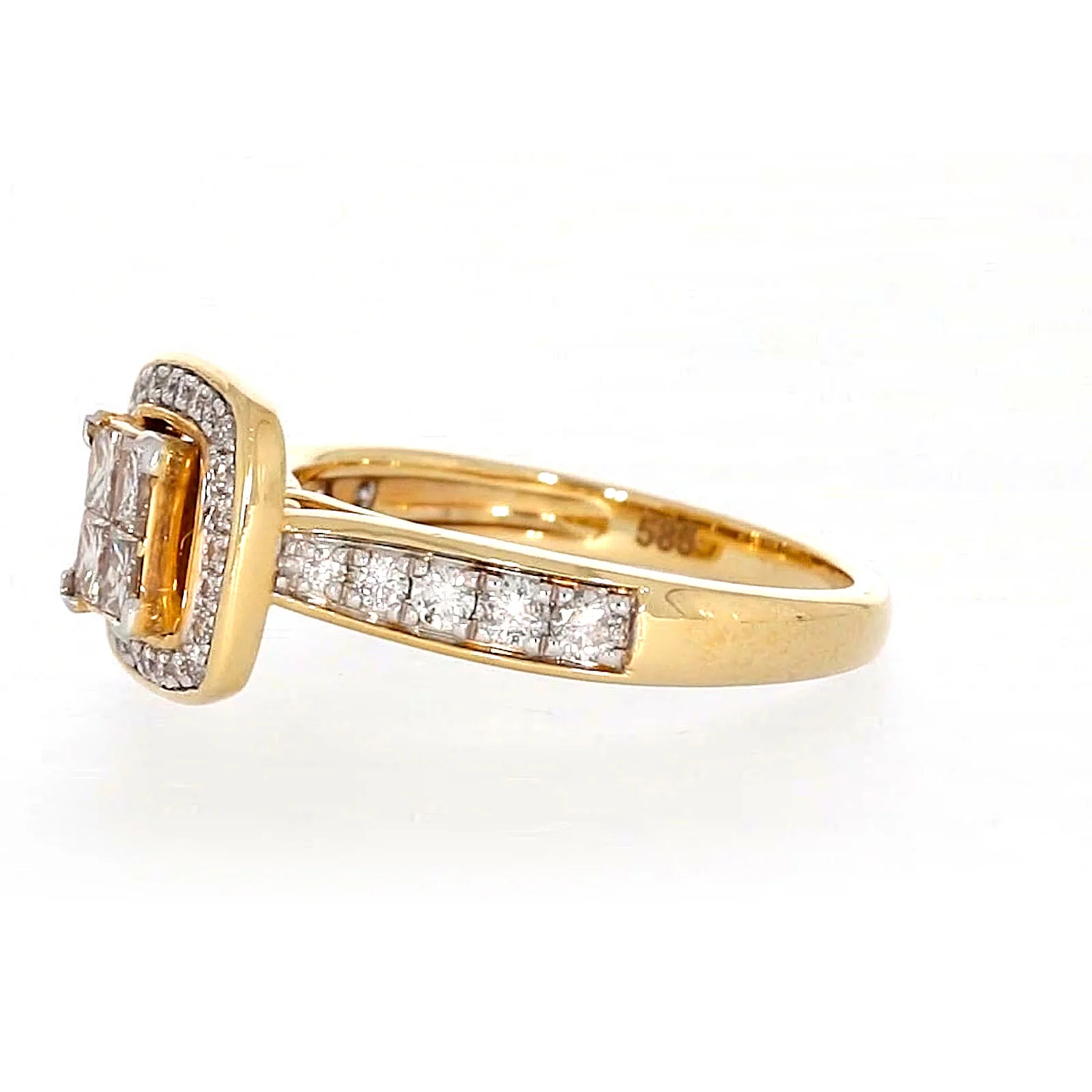 New York 14ct Yellow Gold Round Brilliant & Princess Cut 3/4 Carat tw of Diamonds Ring - Image 15