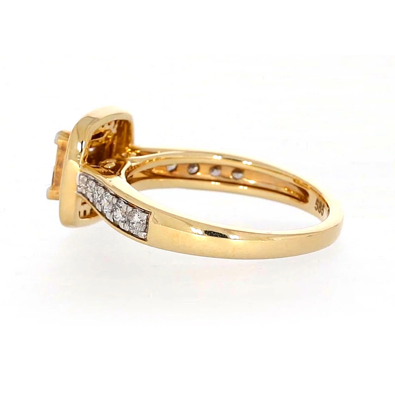 New York 14ct Yellow Gold Round Brilliant & Princess Cut 3/4 Carat tw of Diamonds Ring - Image 25