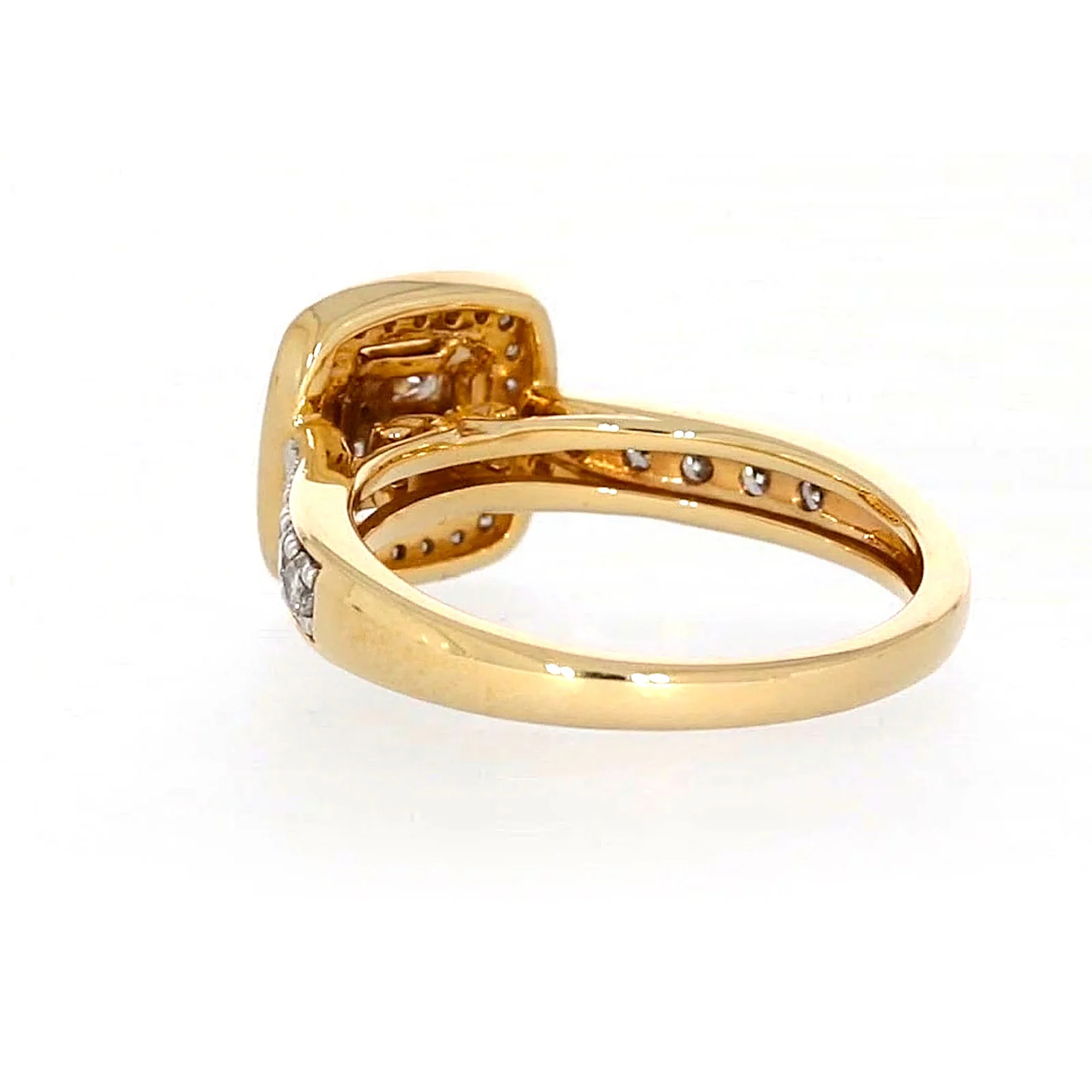 New York 14ct Yellow Gold Round Brilliant & Princess Cut 3/4 Carat tw of Diamonds Ring - Image 31
