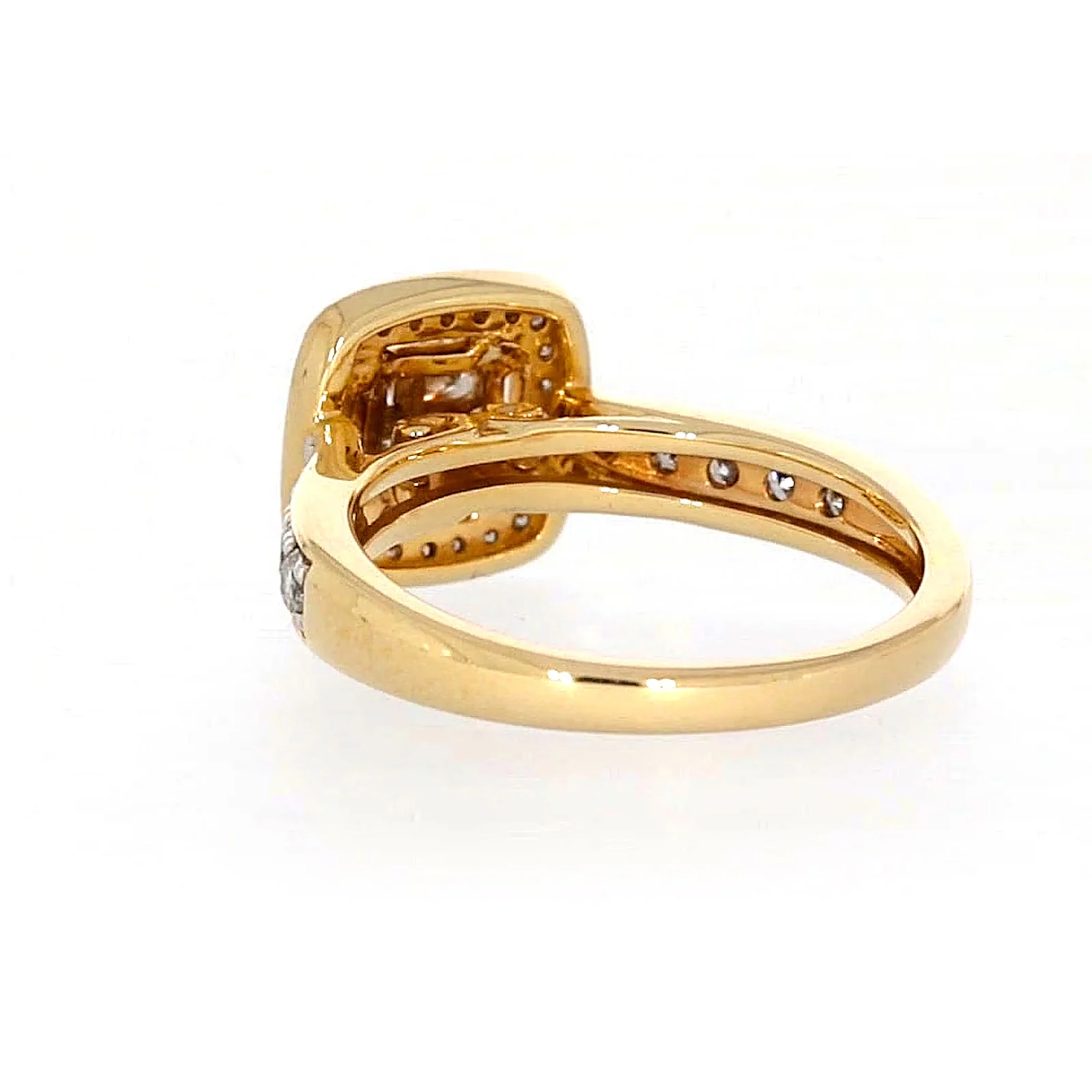 New York 14ct Yellow Gold Round Brilliant & Princess Cut 3/4 Carat tw of Diamonds Ring - Image 32