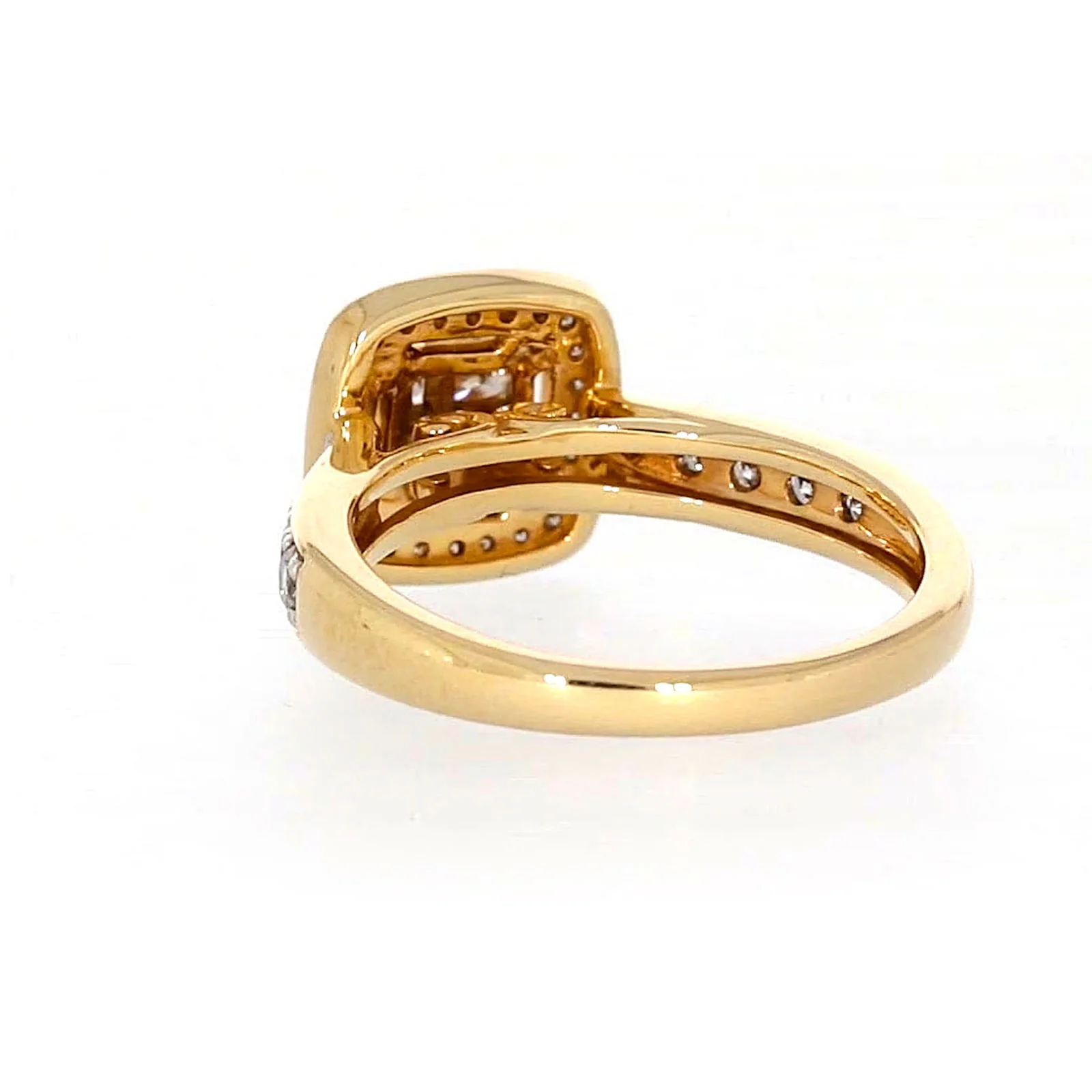 New York 14ct Yellow Gold Round Brilliant & Princess Cut 3/4 Carat tw of Diamonds Ring - Image 33