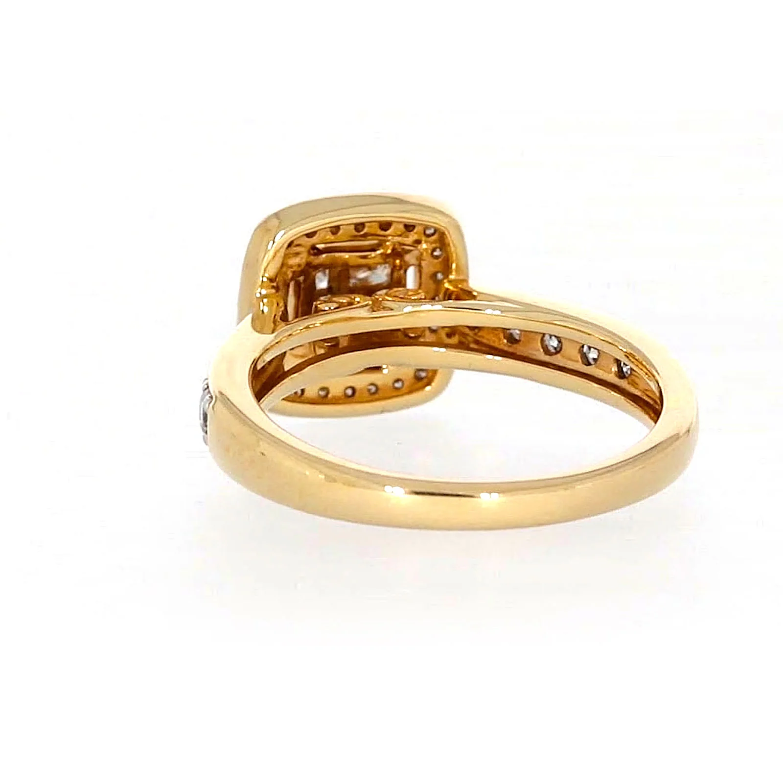 New York 14ct Yellow Gold Round Brilliant & Princess Cut 3/4 Carat tw of Diamonds Ring - Image 34