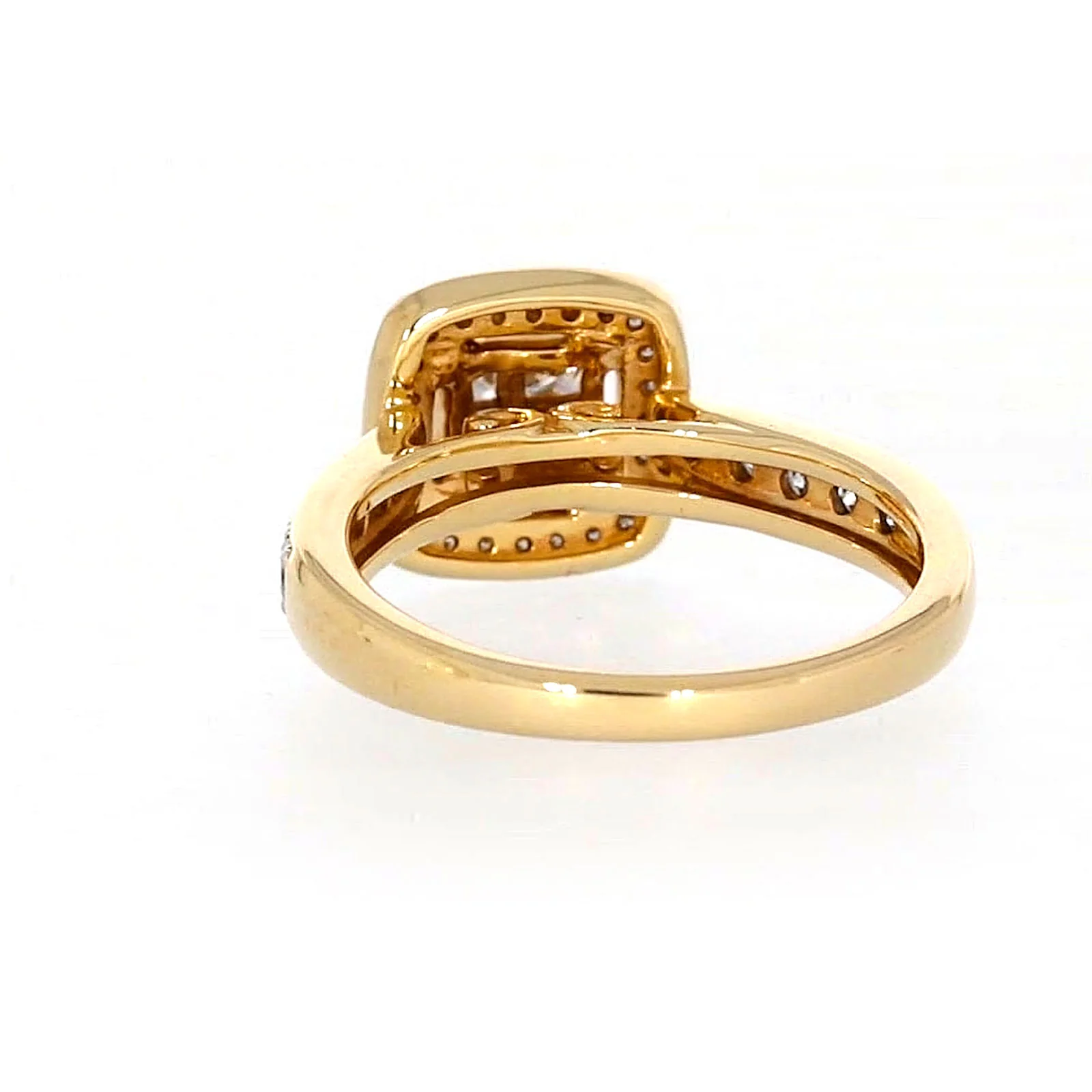 New York 14ct Yellow Gold Round Brilliant & Princess Cut 3/4 Carat tw of Diamonds Ring - Image 35