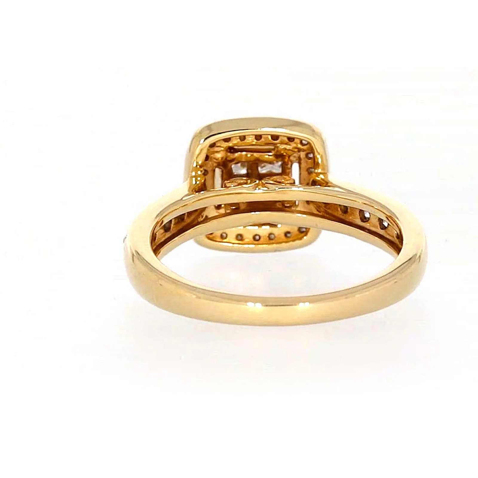 New York 14ct Yellow Gold Round Brilliant & Princess Cut 3/4 Carat tw of Diamonds Ring - Image 37