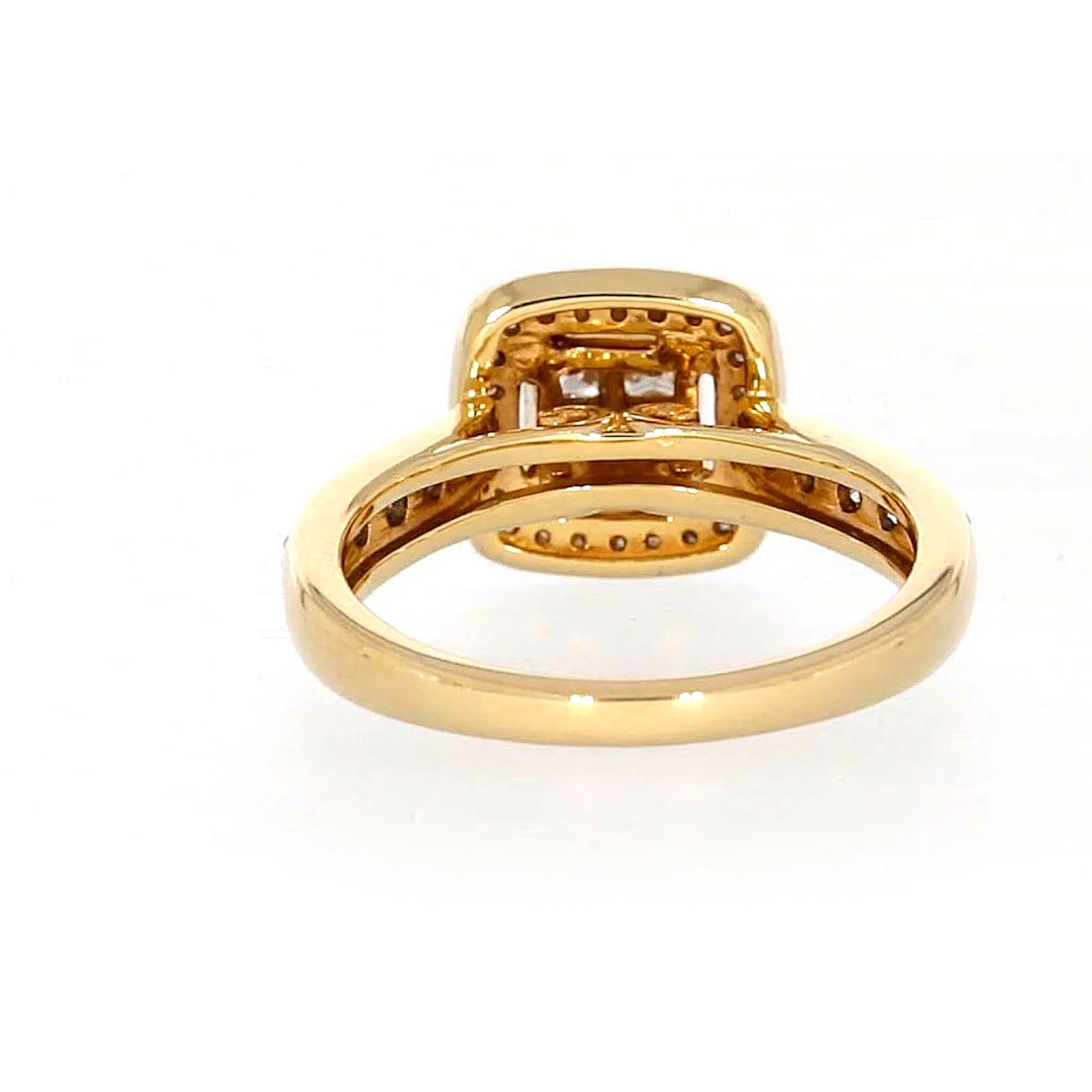 New York 14ct Yellow Gold Round Brilliant & Princess Cut 3/4 Carat tw of Diamonds Ring - Image 38