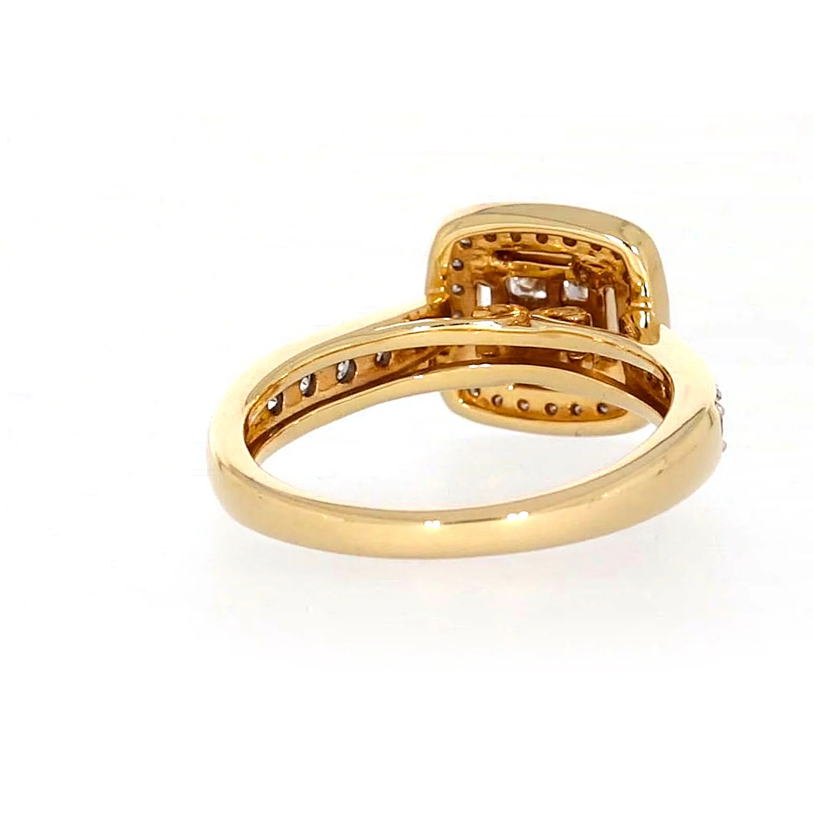 New York 14ct Yellow Gold Round Brilliant & Princess Cut 3/4 Carat tw of Diamonds Ring - Image 42